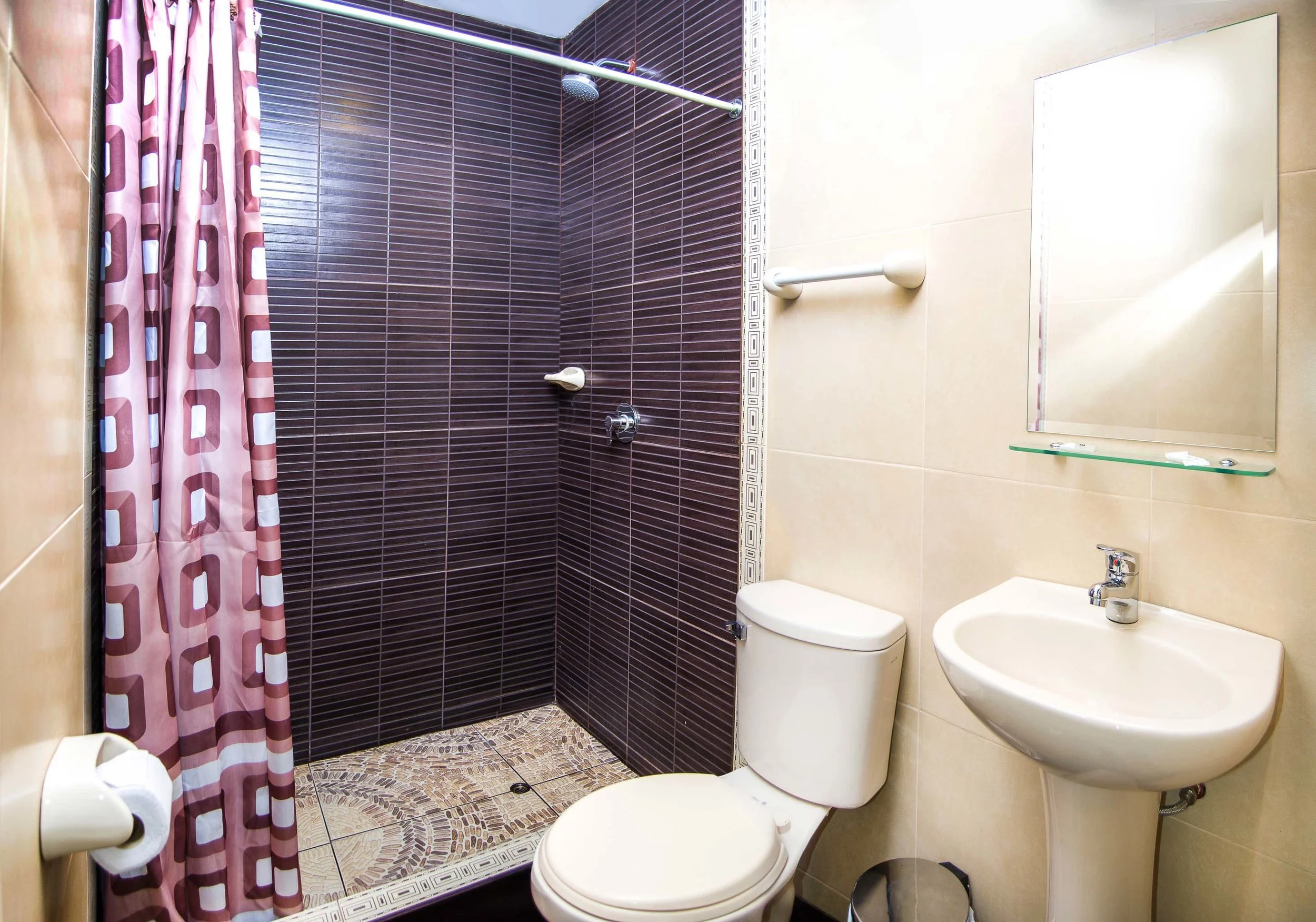 Habitación Matrimonial en Le Foyer Hostel Reserva con Nosotros