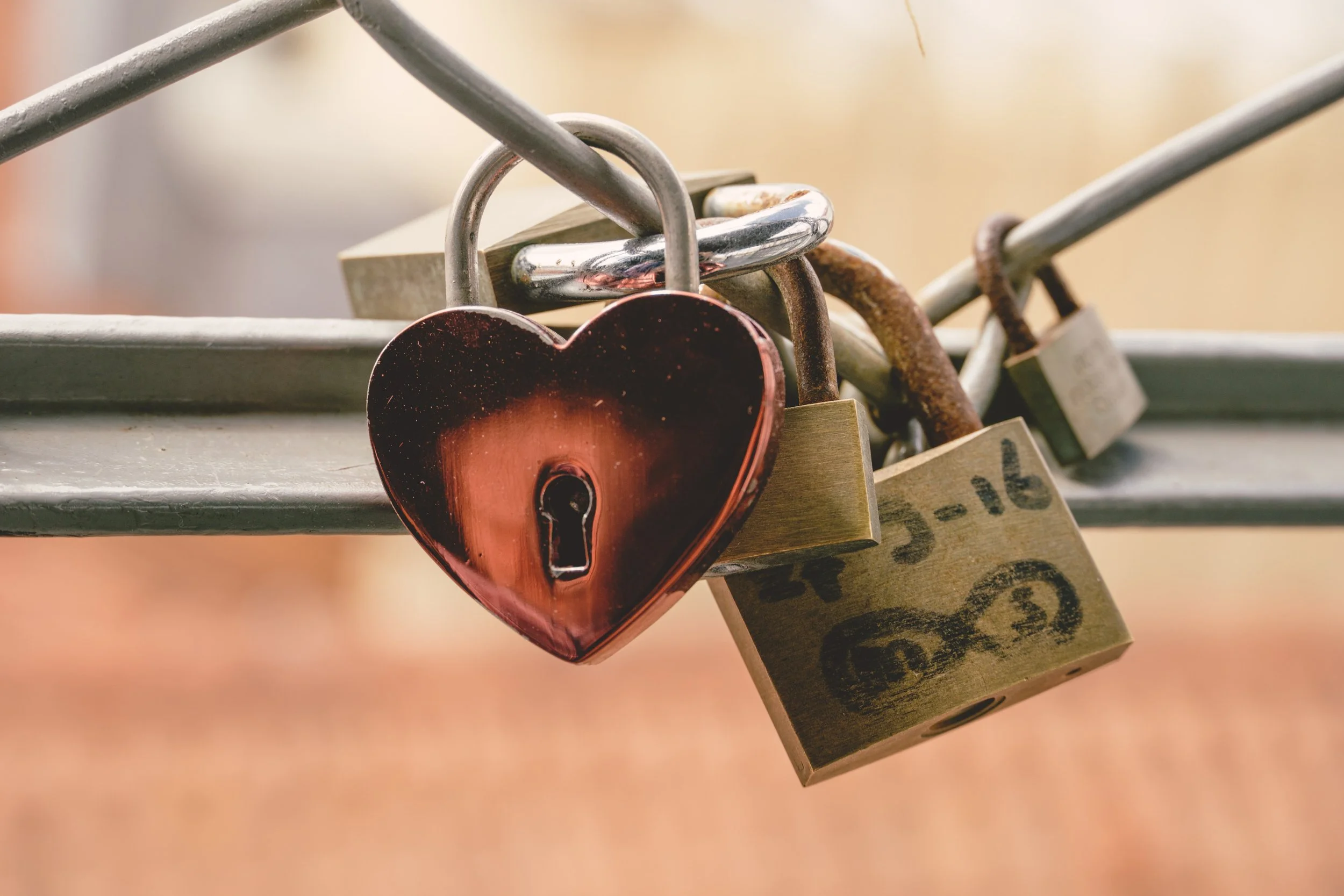 My Boyfriend Never Said I Love You And I Married Him Anyway — Girl ...
