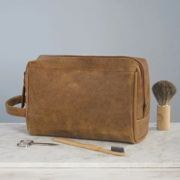 lr_brown_leather_washbag_cilwbbr_new_brown_2.jpg