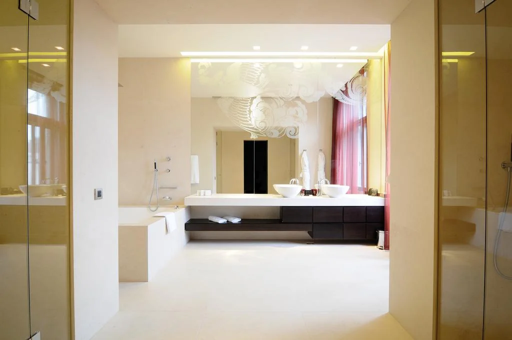 HOTELL: 5-stjerners luksushotell med spa i Budapest. Foto: Booking.com
