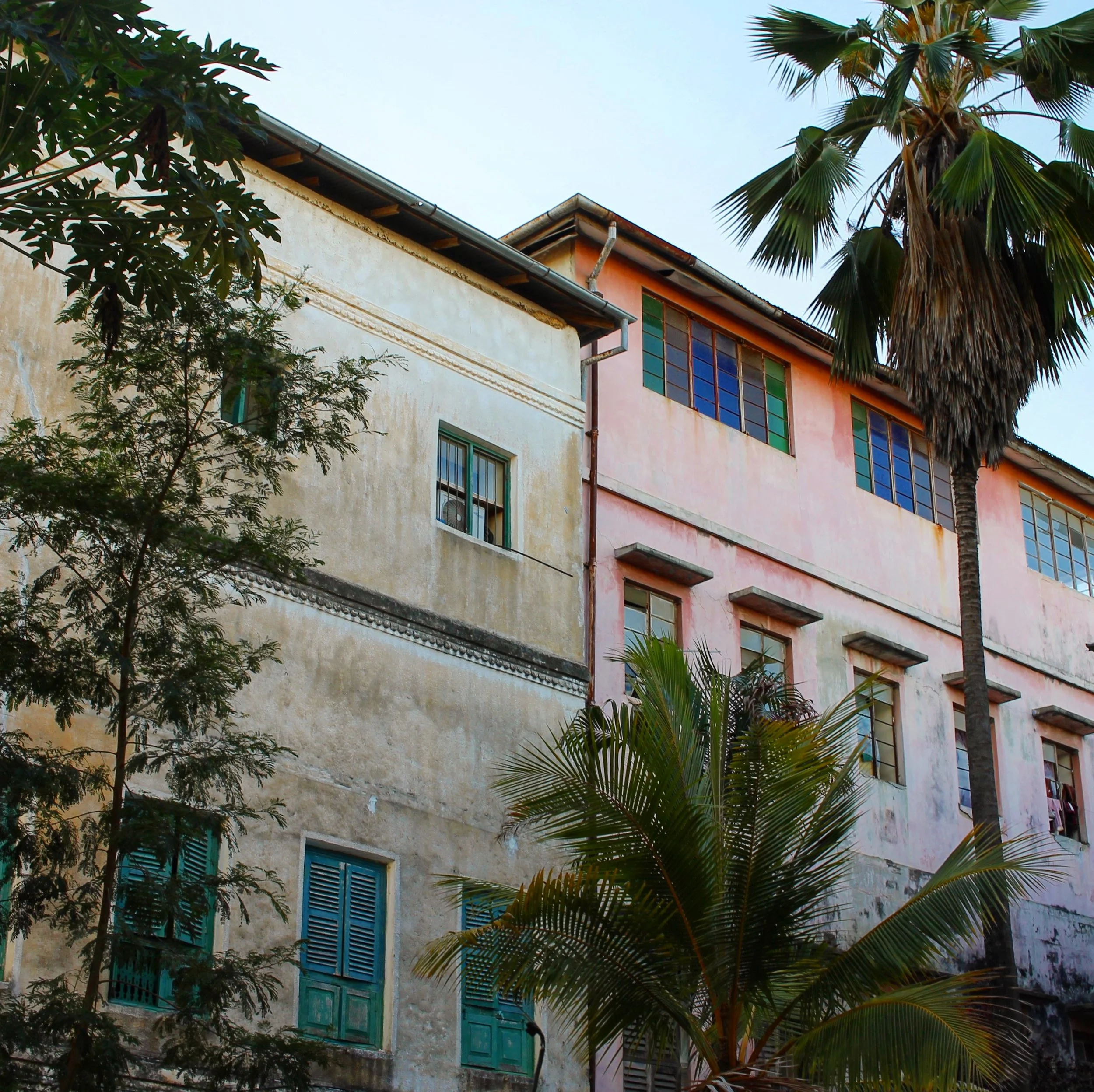 STONE TOWN: Gamlebyen på Zanzibar er nedslitt, men vakker på sin måte. Foto: Hedda Bjerén