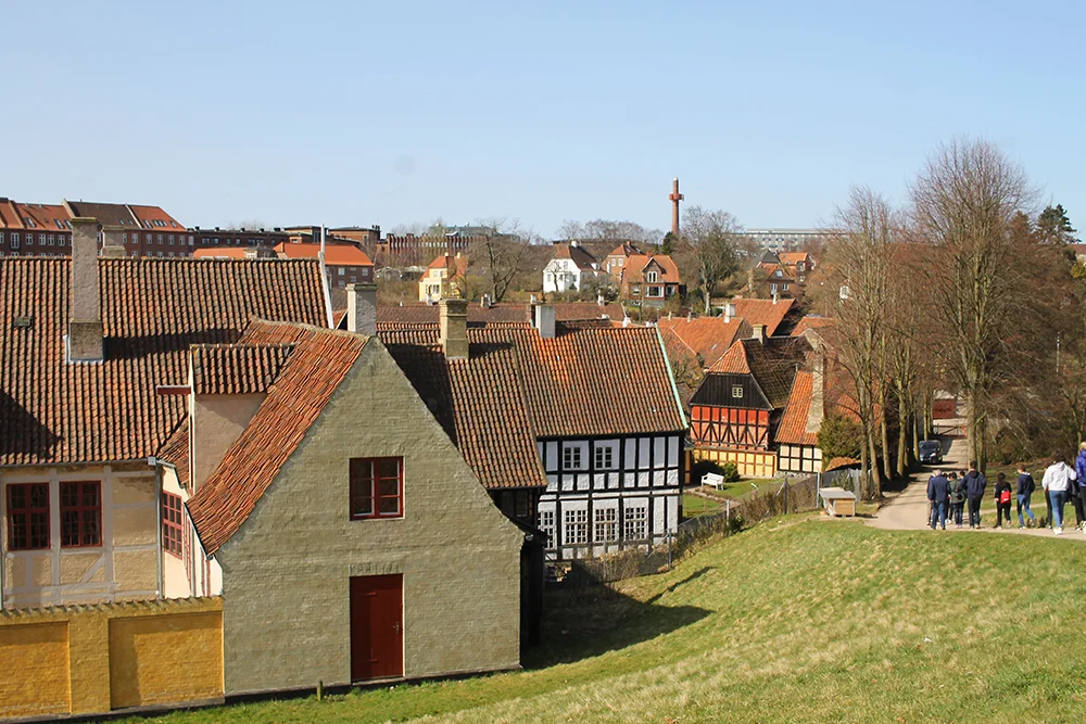 Den Gamle By i Aarhus — Tenk Koffert