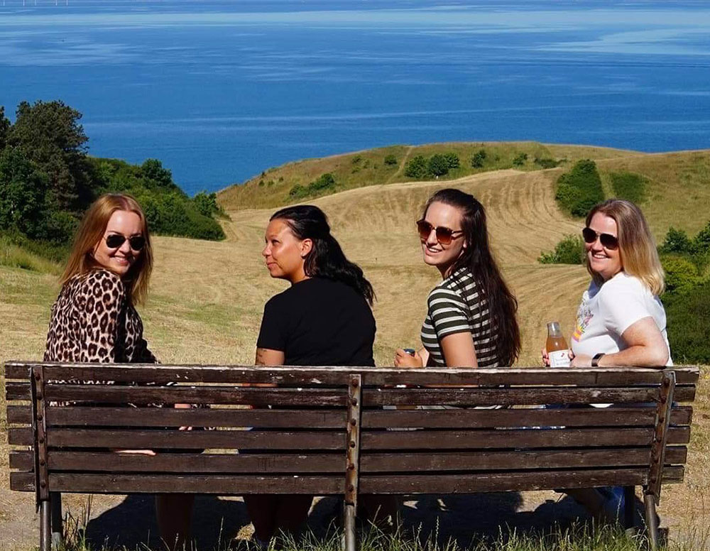 TENK KOFFERT I DANMARK: Her er jeg og mitt reisefølge på reise i Aarhusregionen og Djursland. Foto: Tenk Koffert