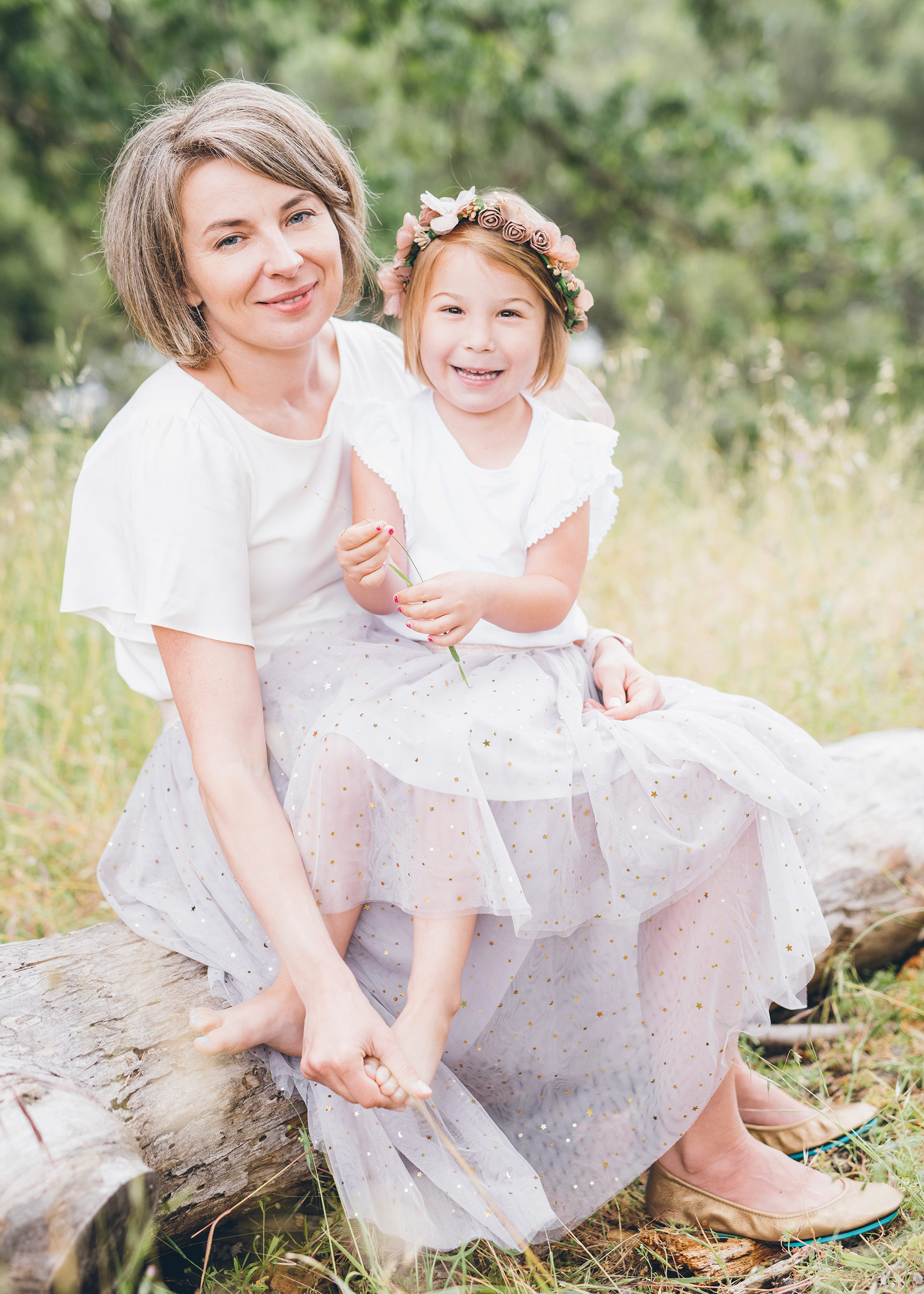 portrait-of-beautiful-mother-and-daughter-on-a-field-in-lafayette.jpg
