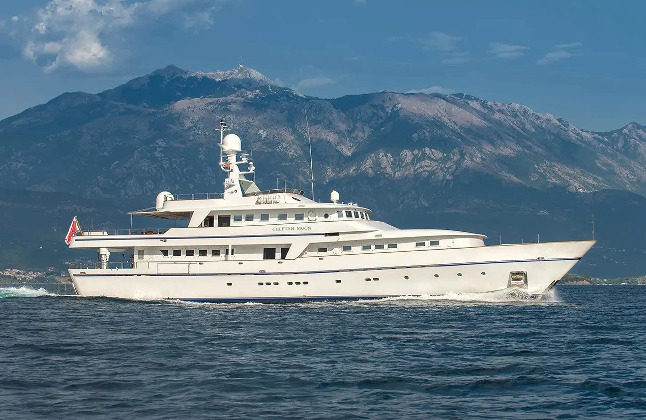 X2TCl4a4S7uzp6AecZfr_cheetah-moon-yacht-for-sale.jpg