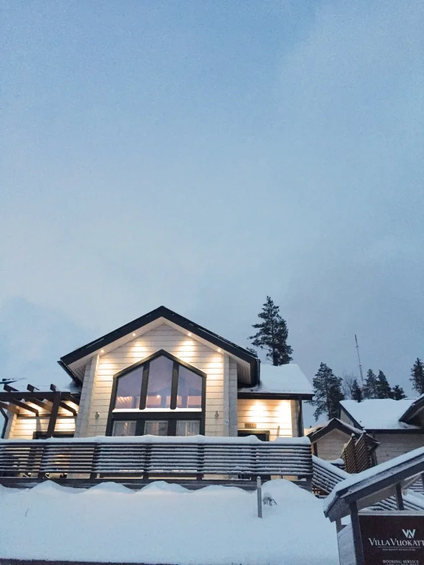Bild från den fina stugan i Vuokatti vi besökte ifjol.