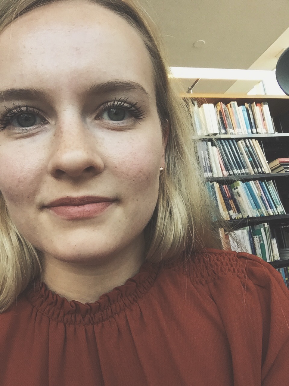 En lagom på biblioteket.