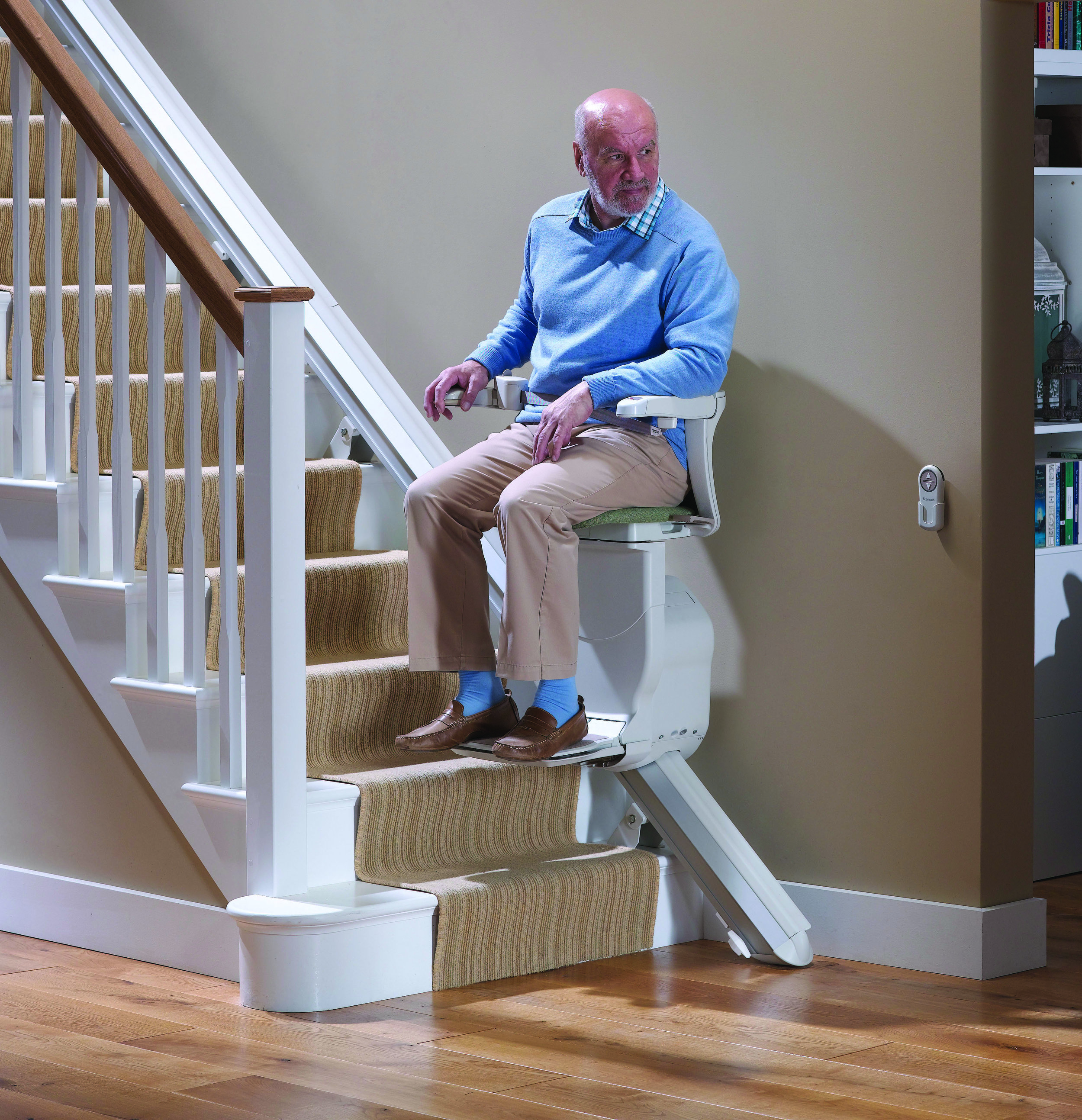 stannah-600-starla-straight-stairlift.jpg