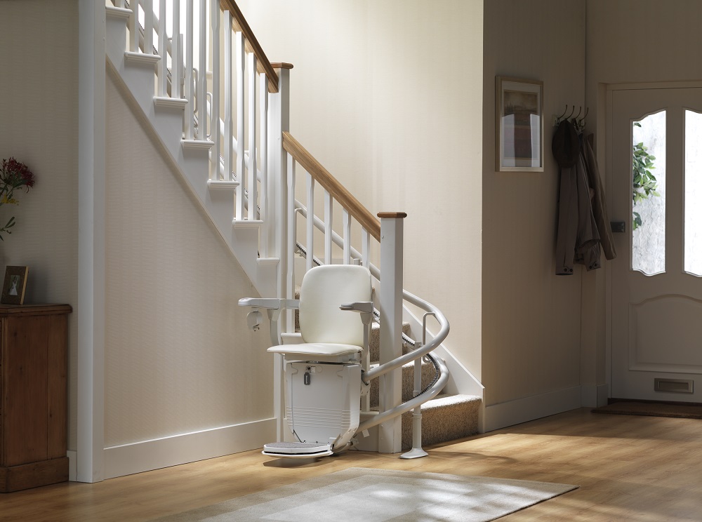 stannah-siena-260-curved-stairlift-inside-bend.jpg