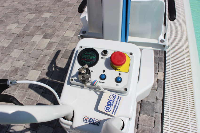 blu-one-pool-lift-control-panel-dolphin-mobility.jpg