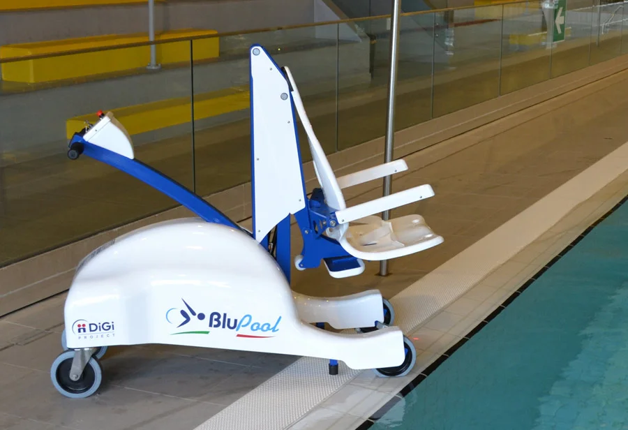 BluPool Mobile Swimming Pool Hoist