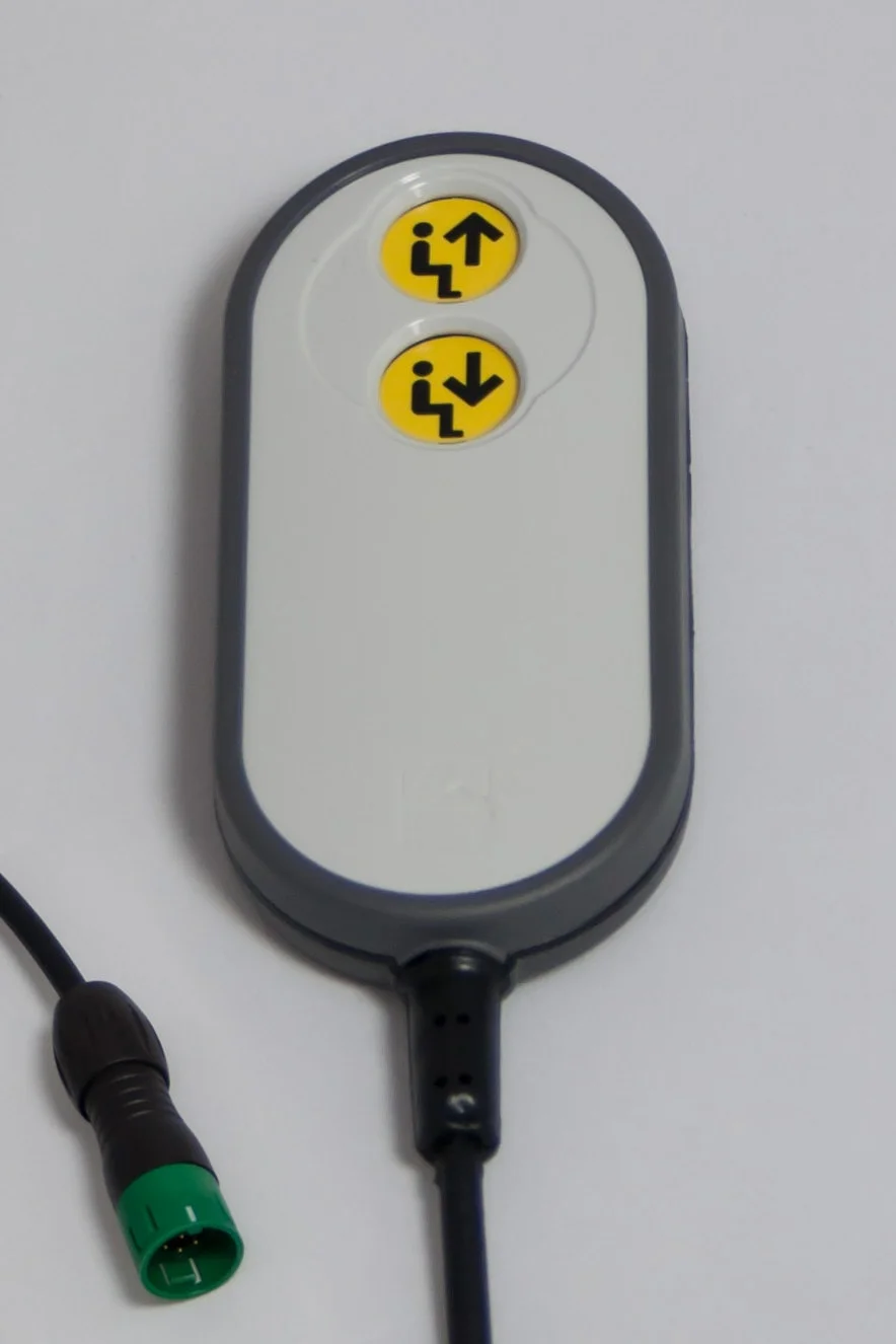 handi-move-pool-hoist-hand-control.jpg