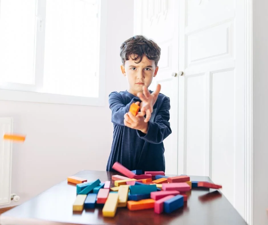 Hoe vermijd ik de discussie met kinderen over opruimen?