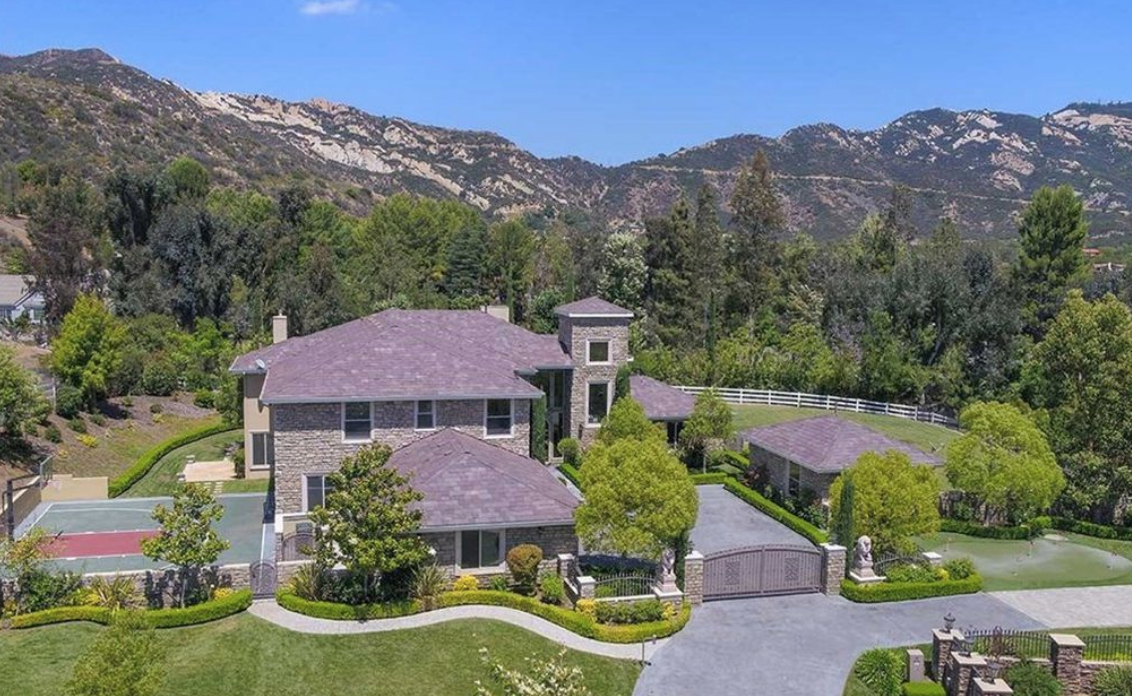 Calabasas Los Angeles Fence Builders.png