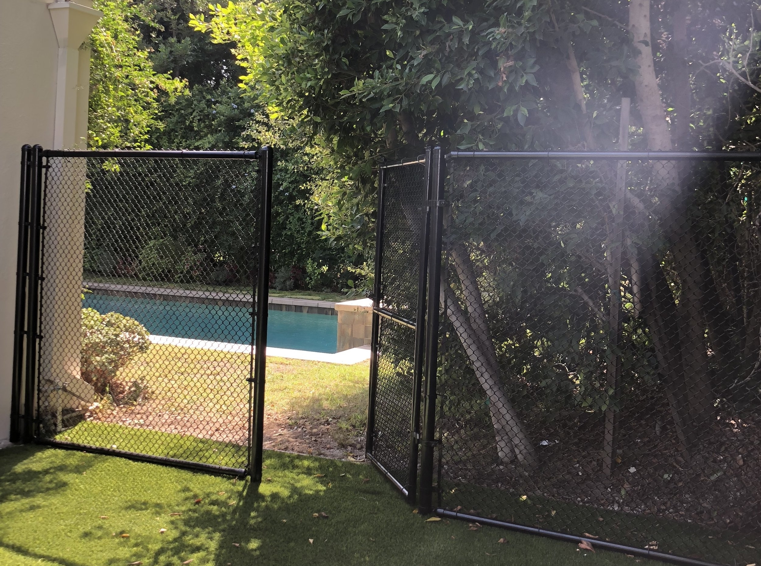 Chain Link LA Fence Builders.jpeg