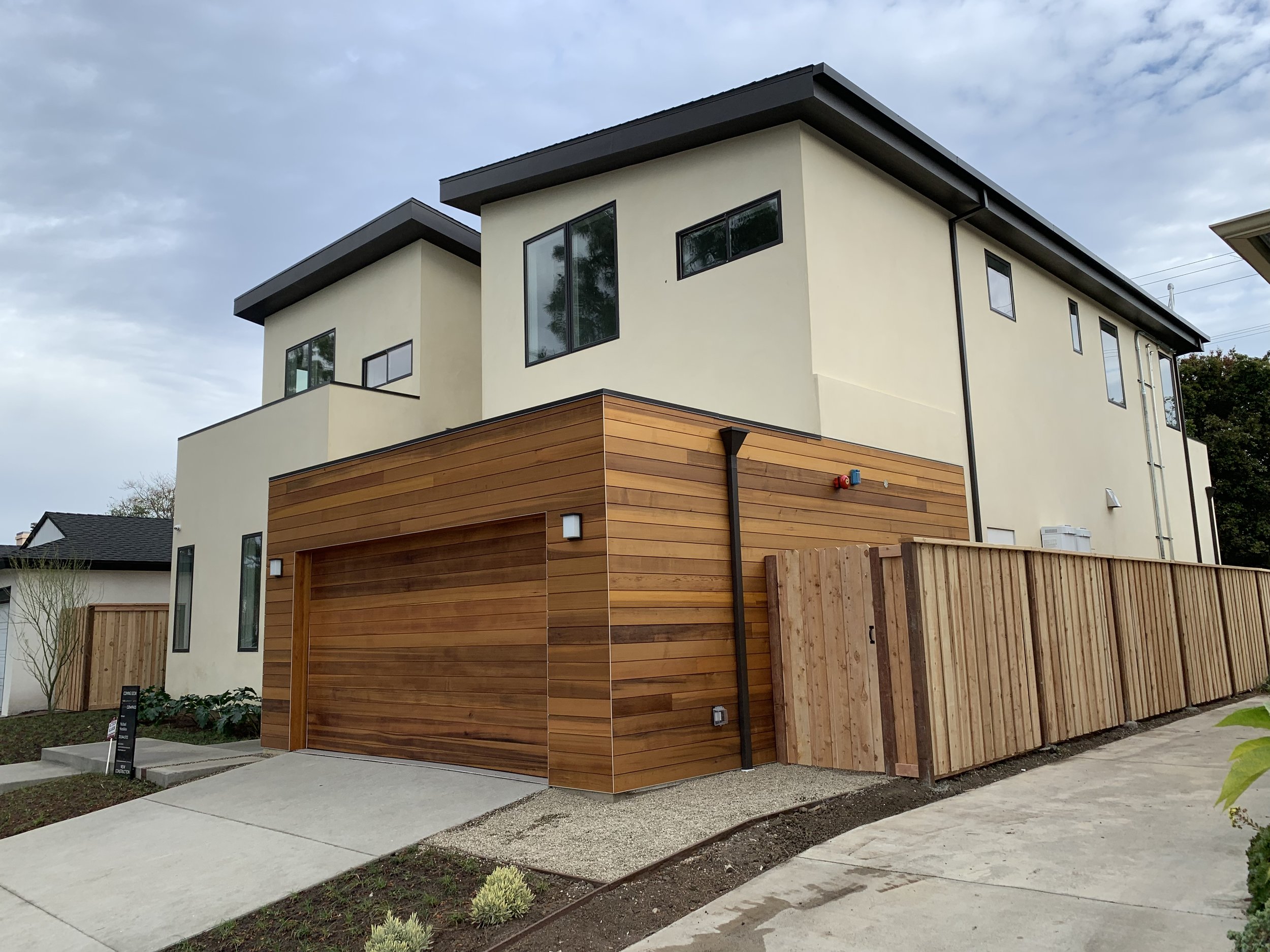 Vertical Entry Gate Los Angeles Fence Builders.jpeg