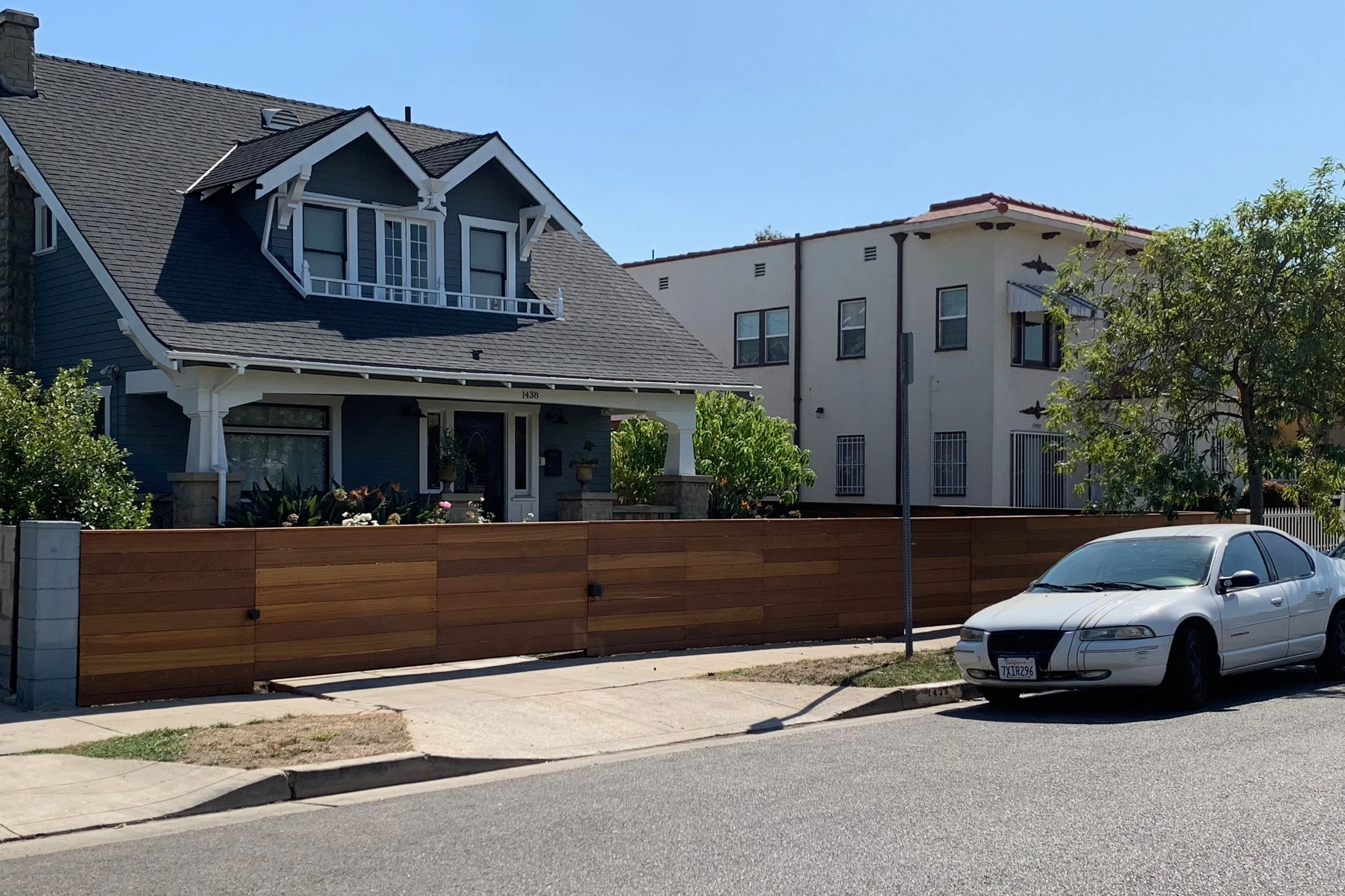 Horizontal+Redwood+Fence+-+Los+Angeles+Fence+Builders.jpg