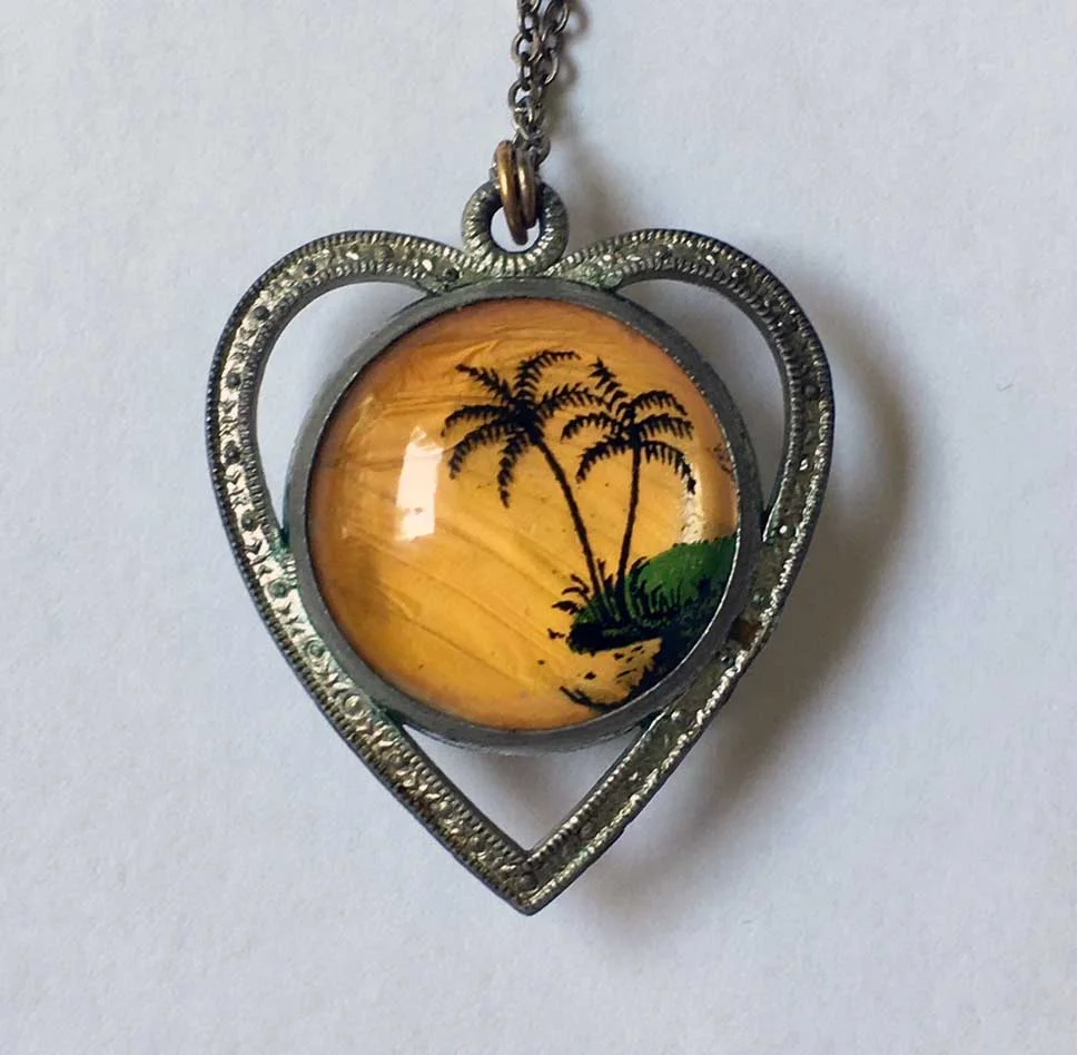 Heart-palm-sm.jpg