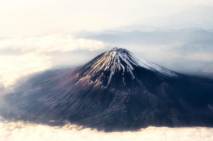 mt. fuji and drones.jpg