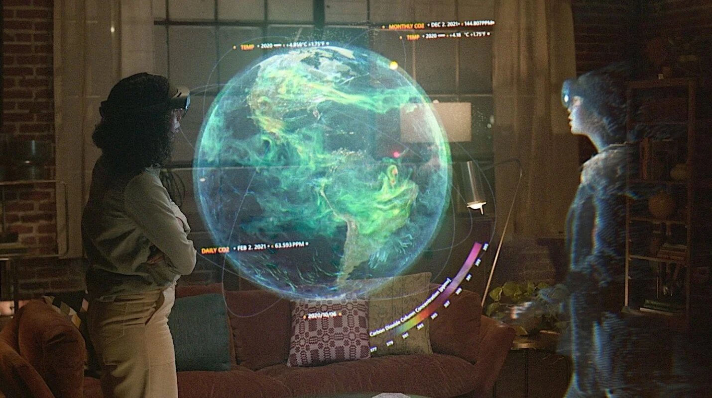 Microsoft Mesh: Mixing the Digital World with the Real World