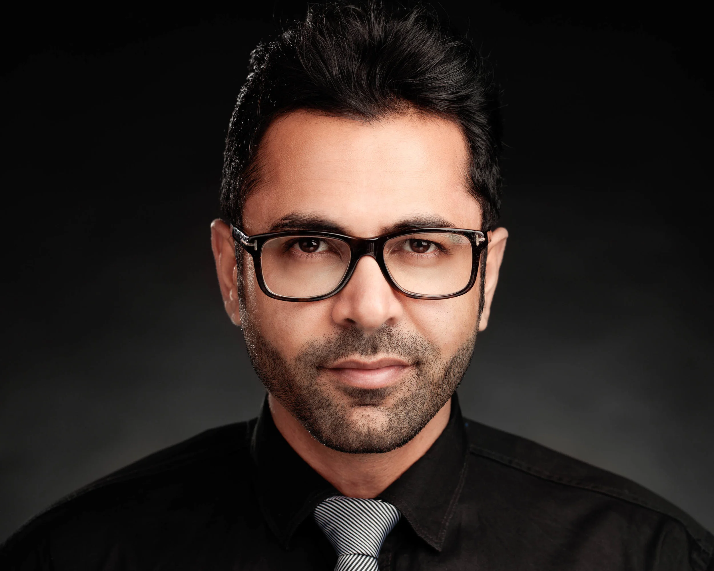 ELPIX_Headshot-1.jpg