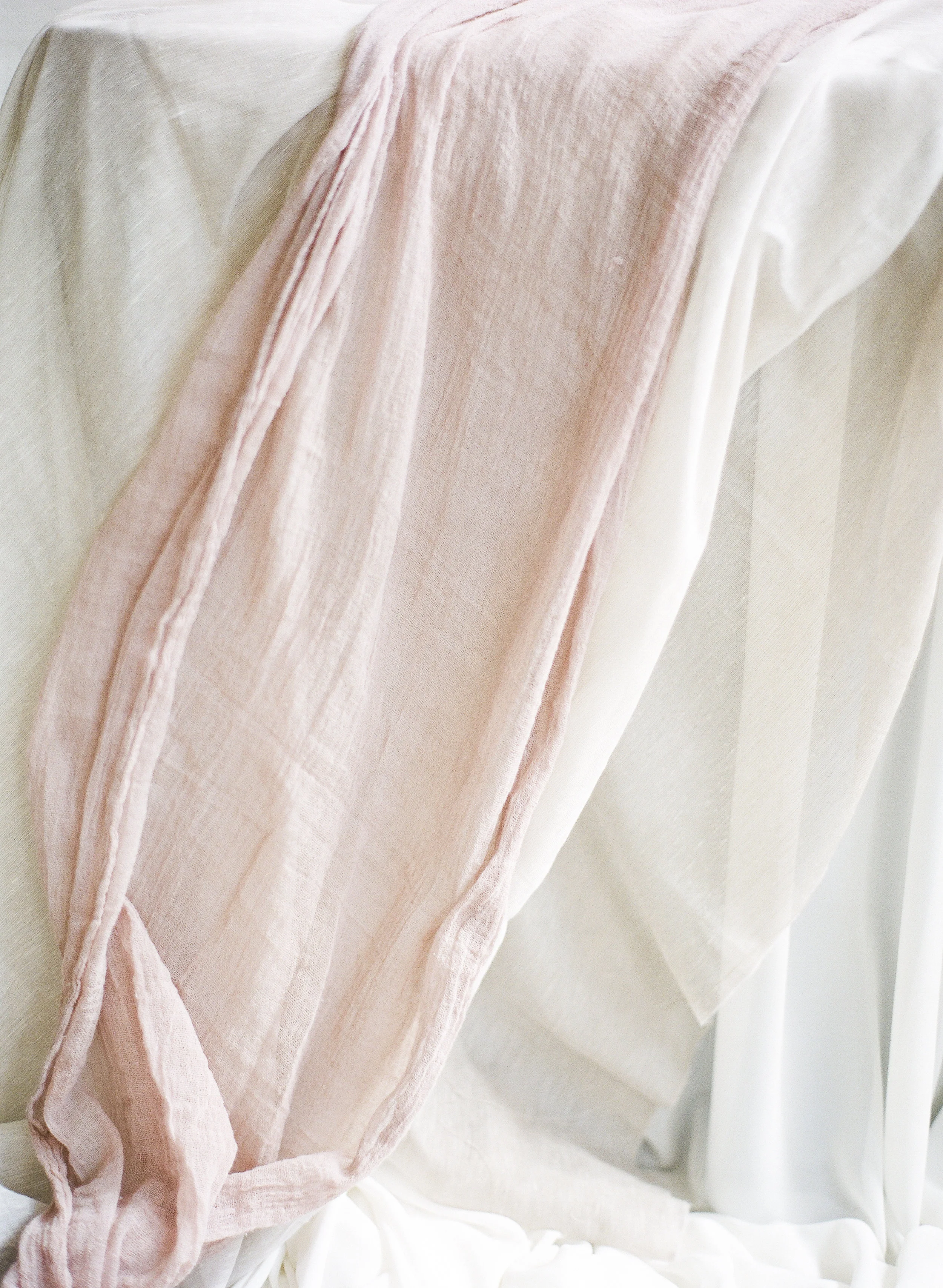 0038-artiese-blushandbowties-ethereal-silk-shoot-000022130010.jpg