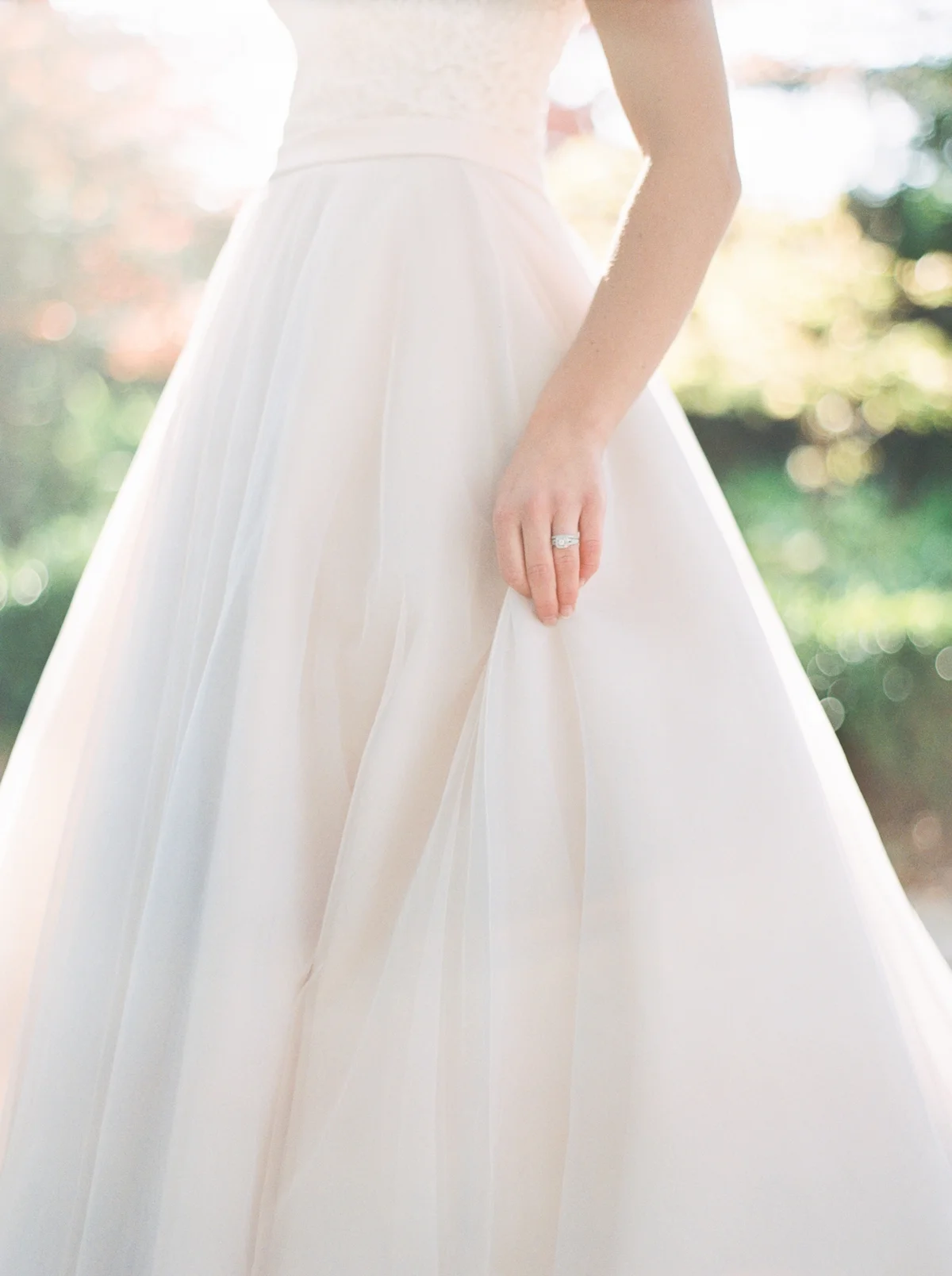 27-niagara-wedding-dress.jpg