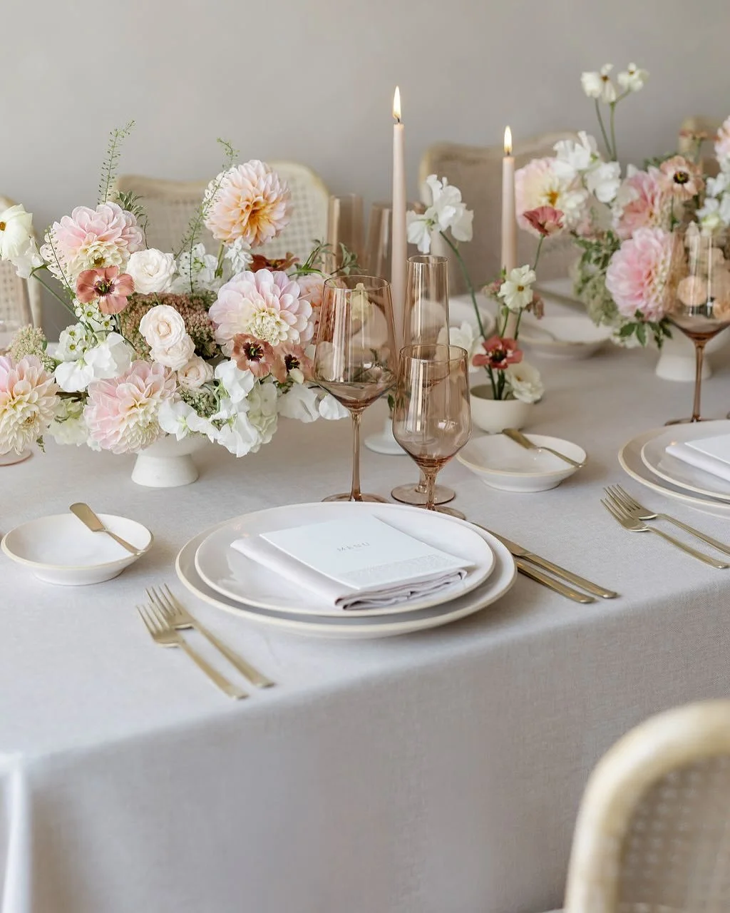 ✨NEW✨ Oat Naturale Linen - a natural, nude tone that offers a refined look with soft texture and an effortless feel, perfect for any tablescape 

Available for shipping across Canada
Email for swatch requests