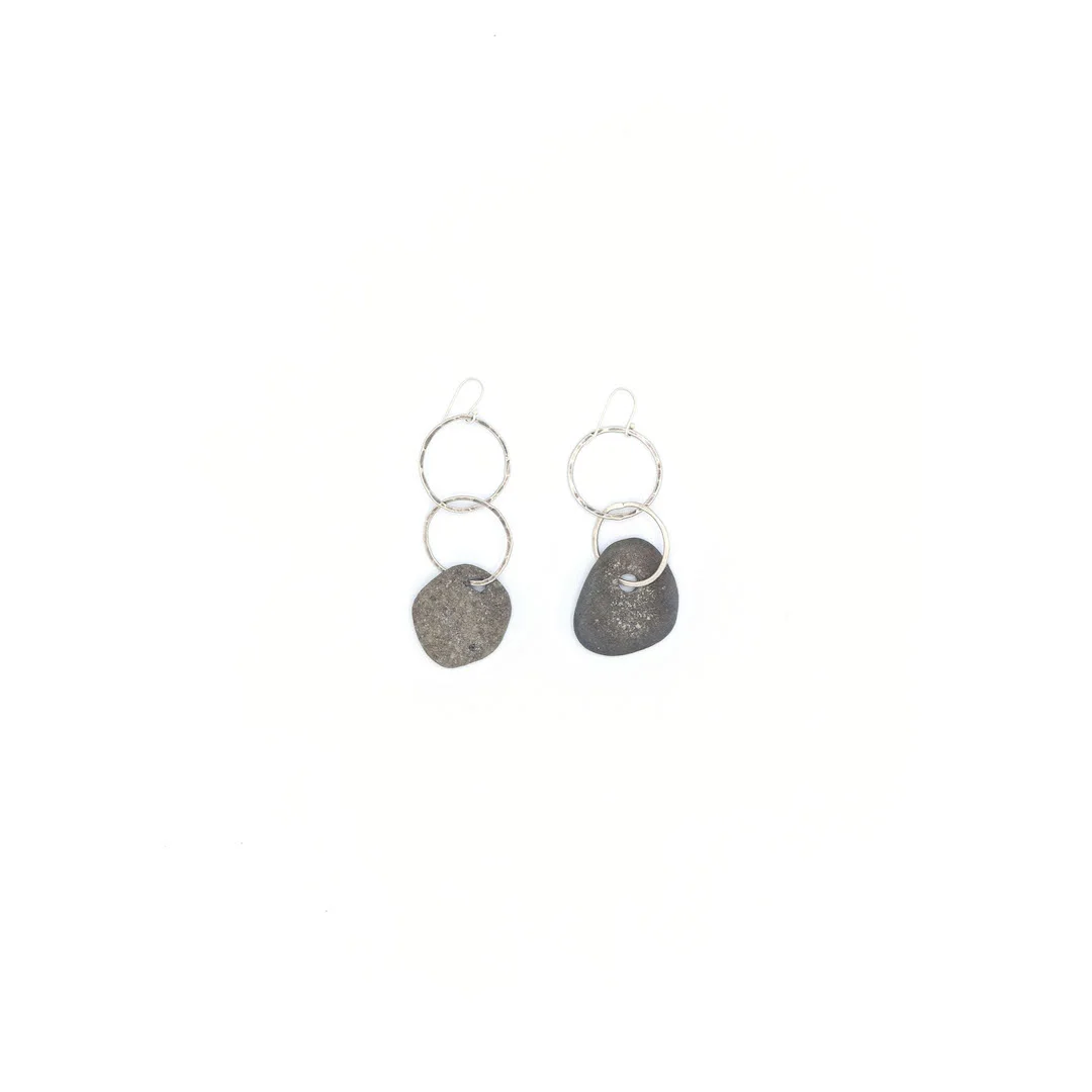 Black stone link earrings