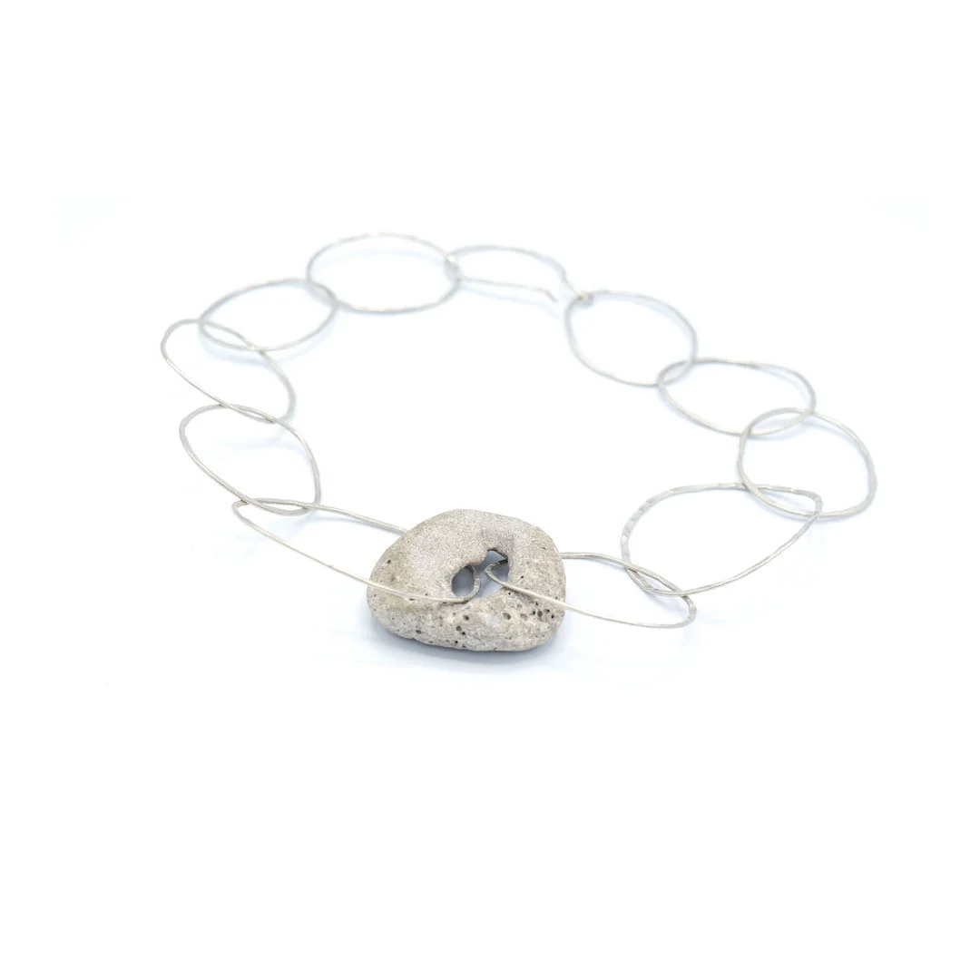 Stone link choker
