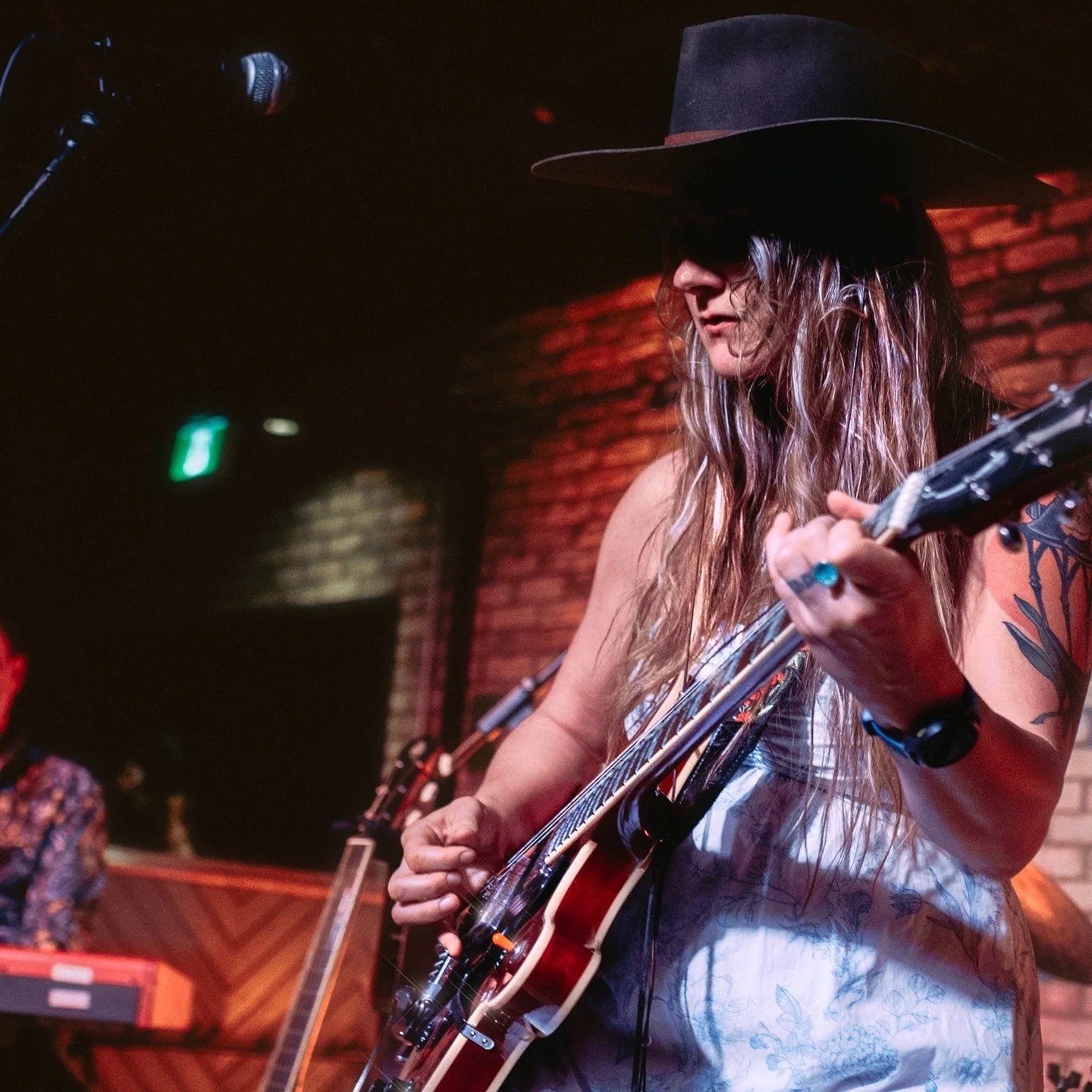 Have you ever tried to get on a plane with an expired drivers license? It's not how to get where you wanna go... 
2 days later I'm almost there @folk_alliance !

Have some showcases I am really looking forward to (one rescheduled- Thank you Access Fi