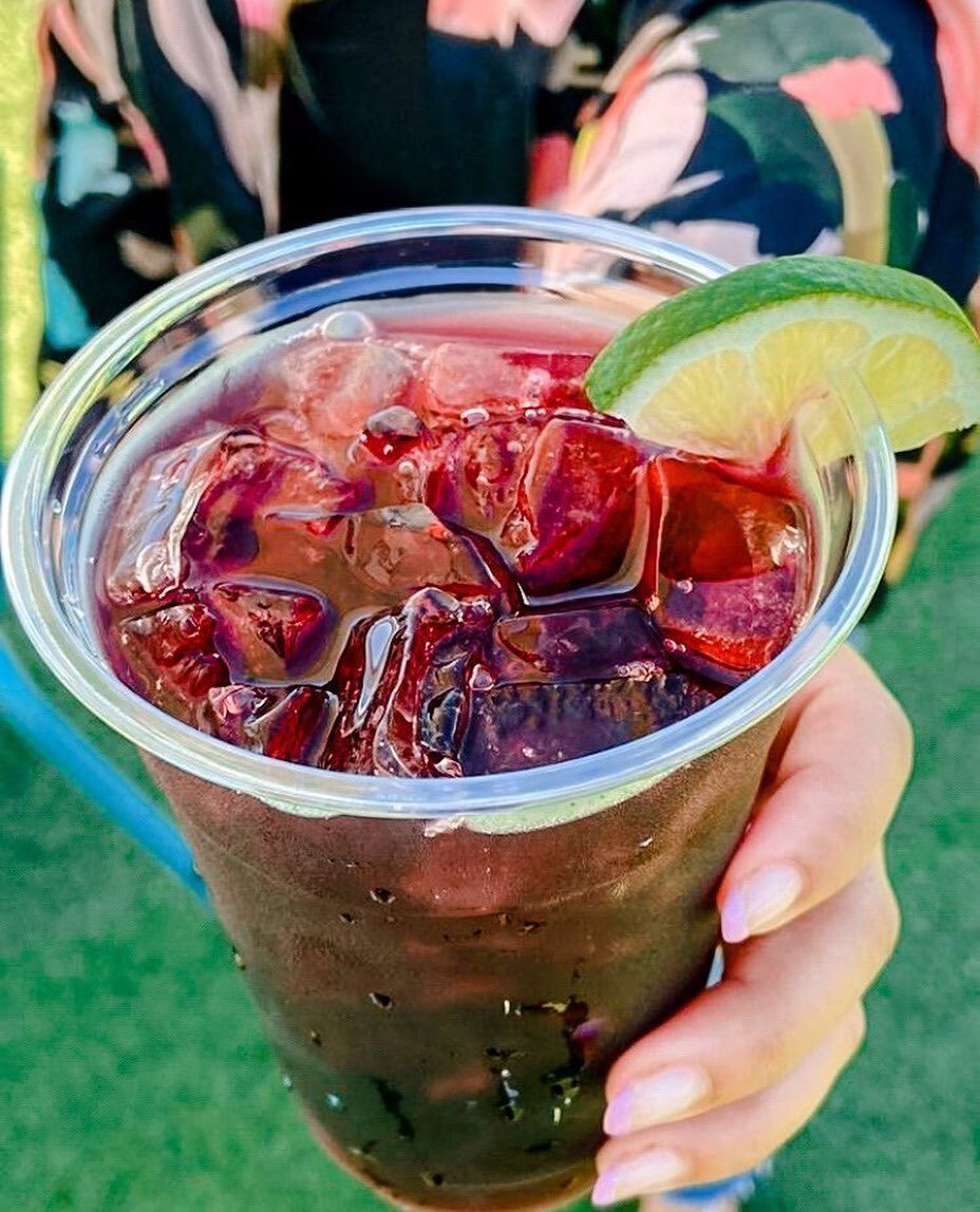 Ahoy mateys!! Get into the @gasparillatampa mood early by sailing over to #FourthFridayTPA TONIGHT starting at 5pm 🏴&zwj;☠️

This month @sparkmanwharf&rsquo;s @gallitotaqueria will offer a large sangria for $10 and Gerry Williams Trio will be perfor