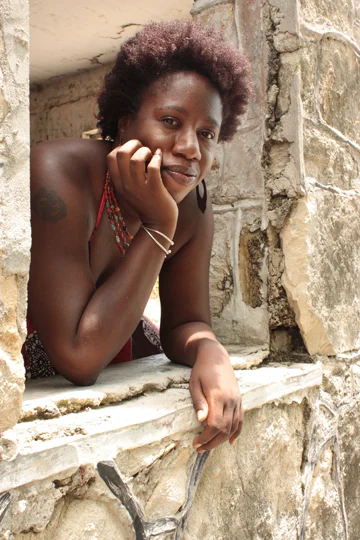 Joanne-Hillhouse-photo-web.jpg