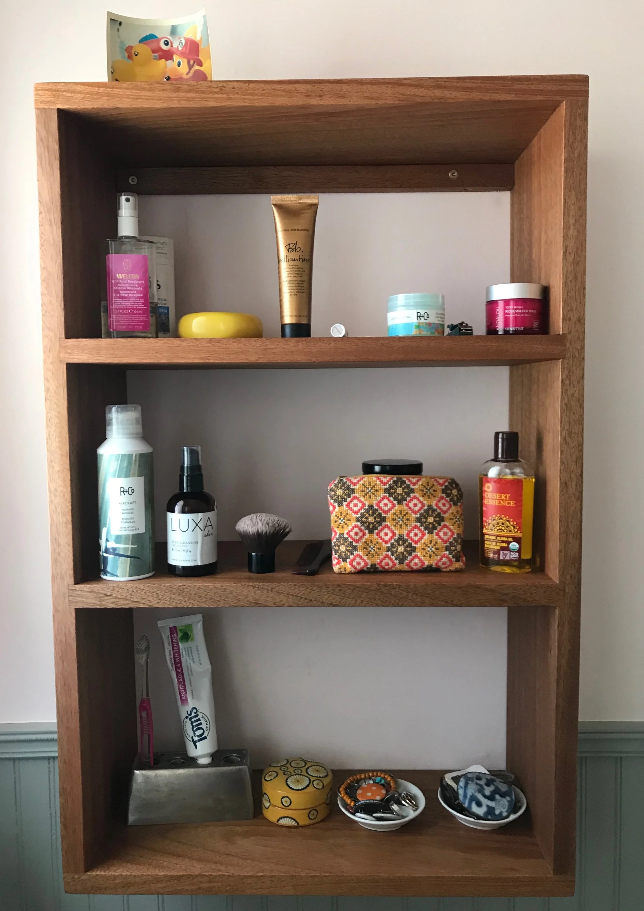 CUSTOM SHELF