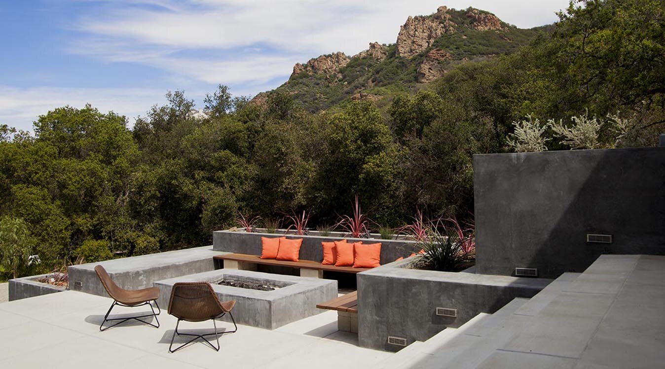 PATIO.jpg