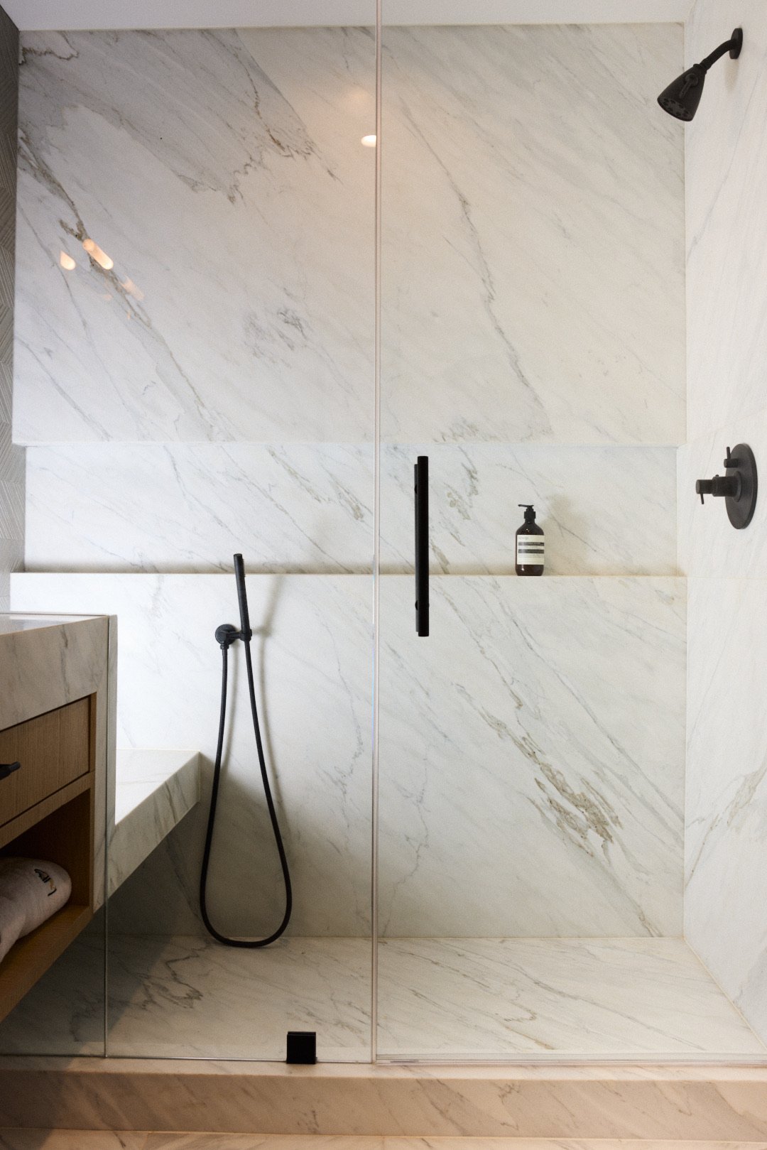 01.14.24_MODERN_ESCAPE_ADU_LIVINGROOM-0270-INSTAGRAM.jpeg