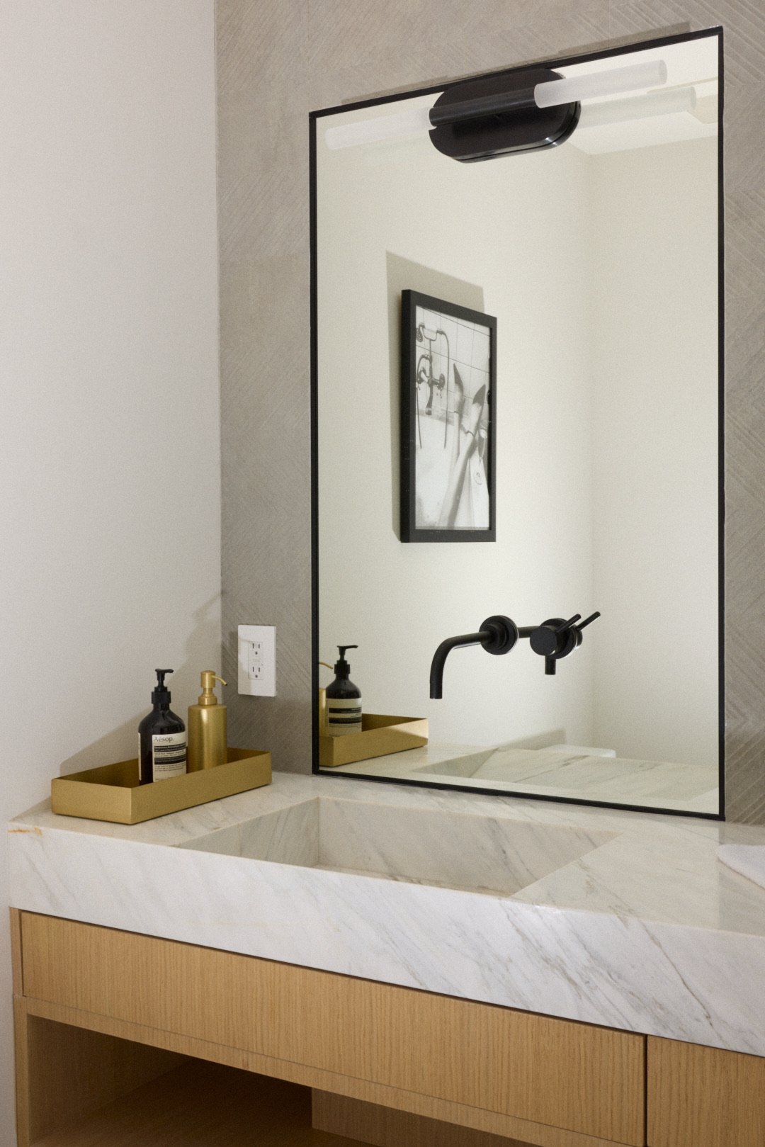 01.14.24_MODERN_ESCAPE_ADU_GBATH-0049-INSTAGRAM.jpeg