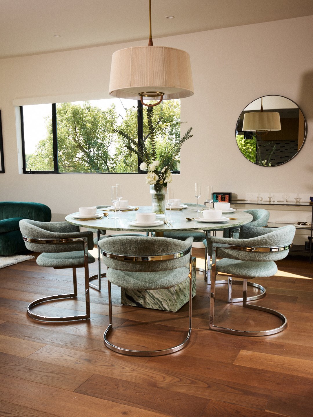01.14.24_MODERN_ESCAPE_ADU_DINING-0017-INSTAGRAM.jpeg