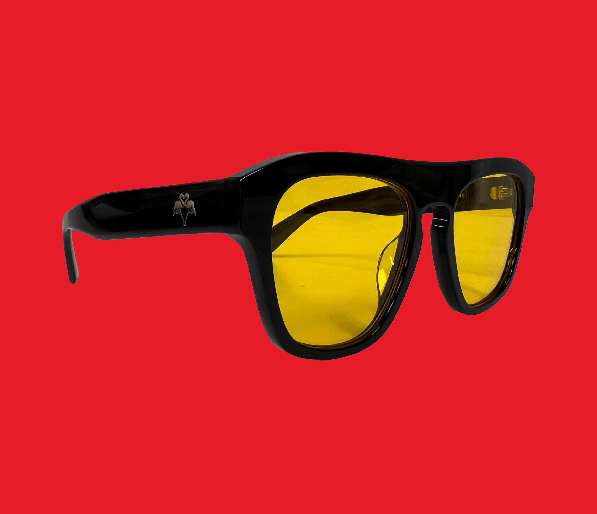 sunglasses yellow lens 002.png
