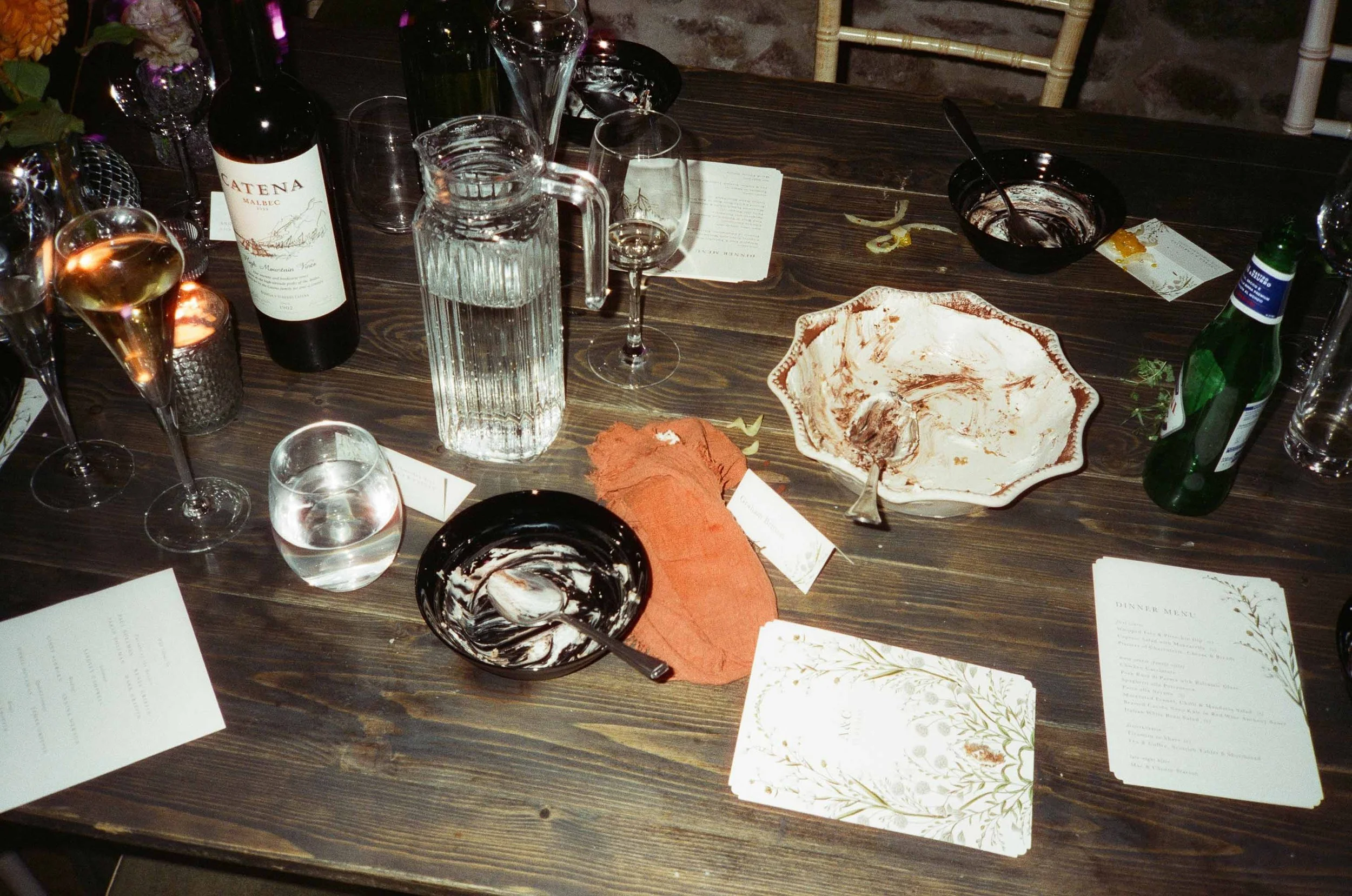  Wedding messy table flat lay. 