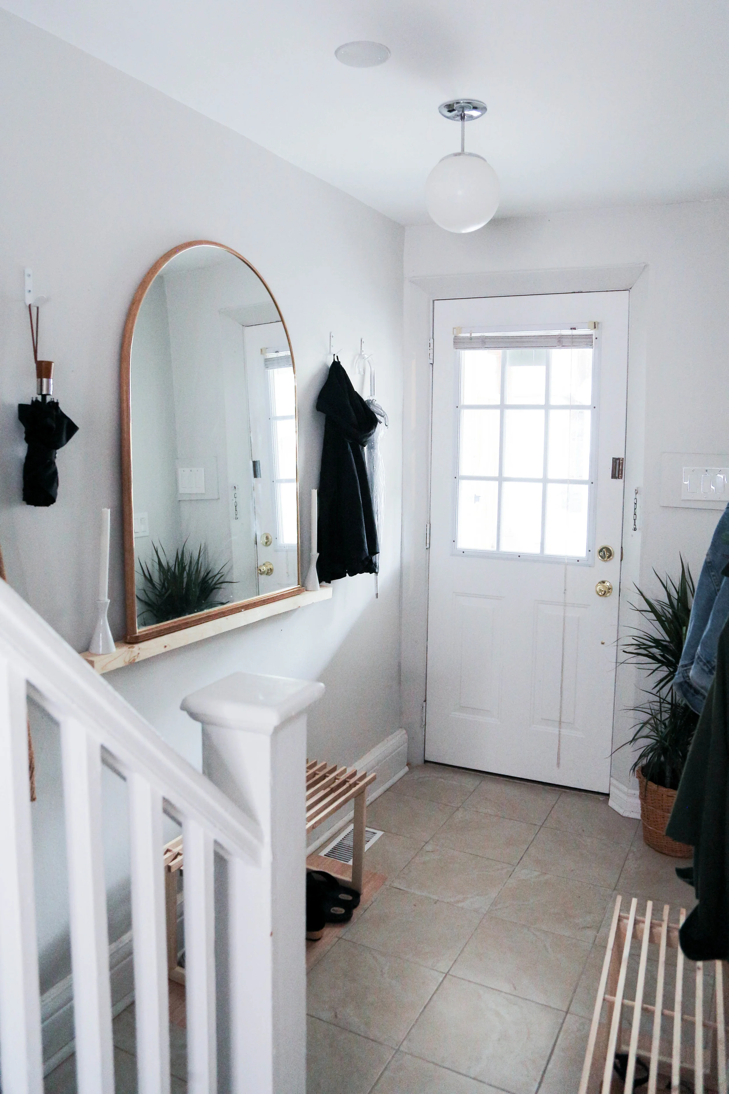 Daniella'sEntryway-17.jpg