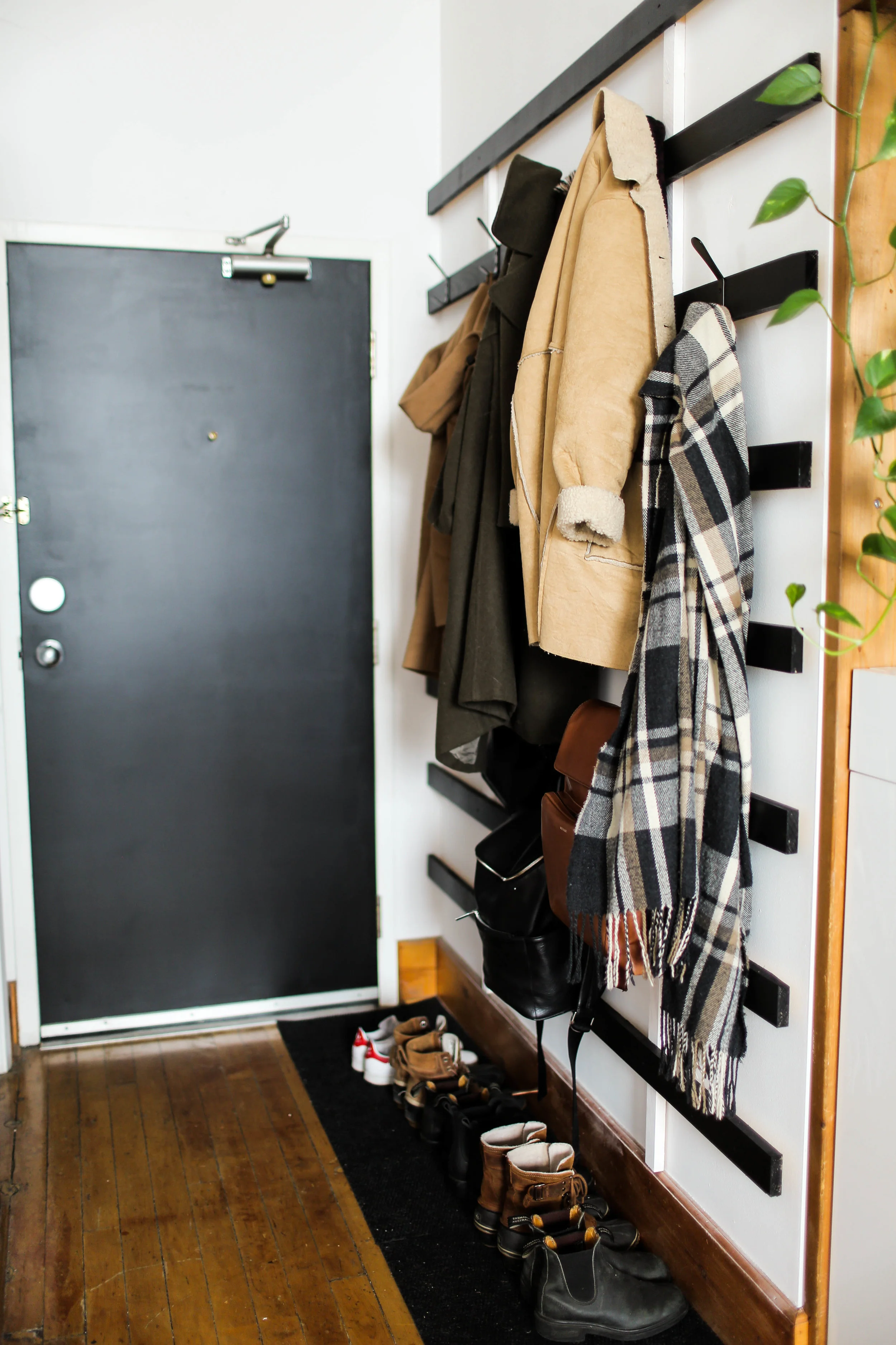 LoftVibes_EntrywayBath.jpg