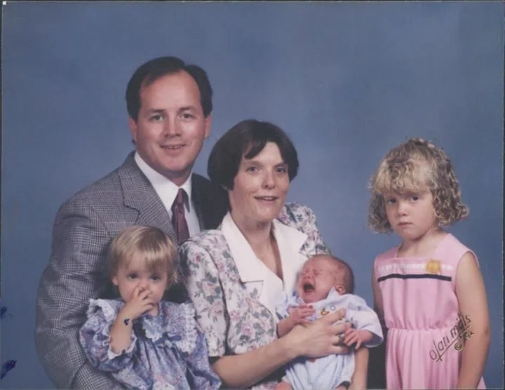 awkwardfamilyphotos.com