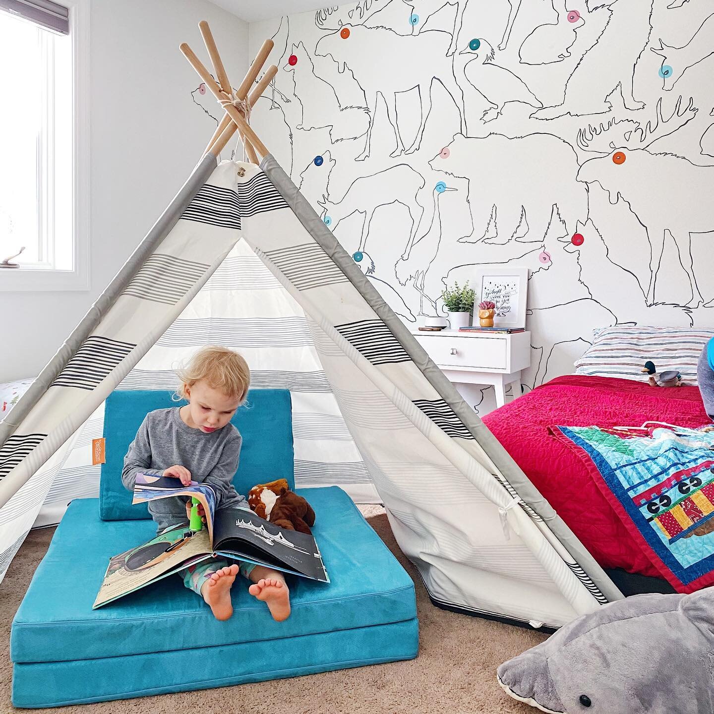 I just love that their room sparks so much creativity, wonder and joy in them. 

&ldquo;Children are born with all the curiosity they will ever need. It will last a lifetime if they are fed upon a daily diet of ideas.&rdquo;
-Charlotte Mason