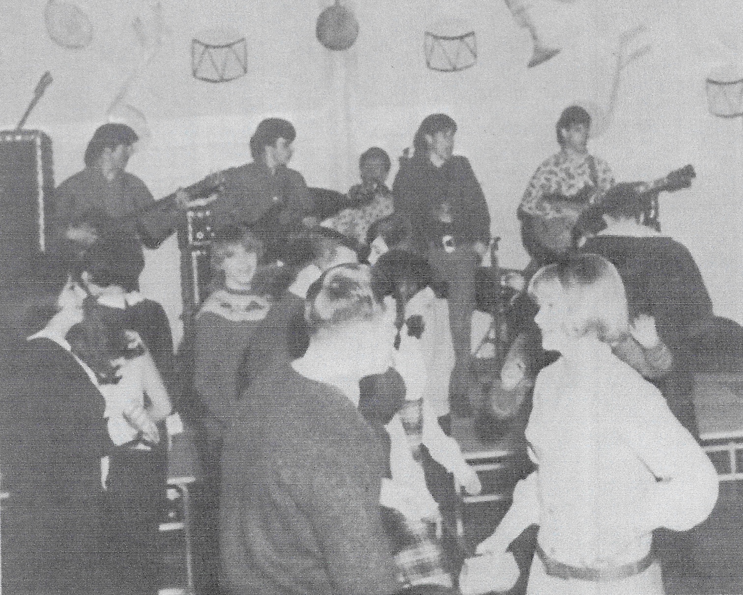 "The Saints" at Bloom's Blue&White dance 2/67.