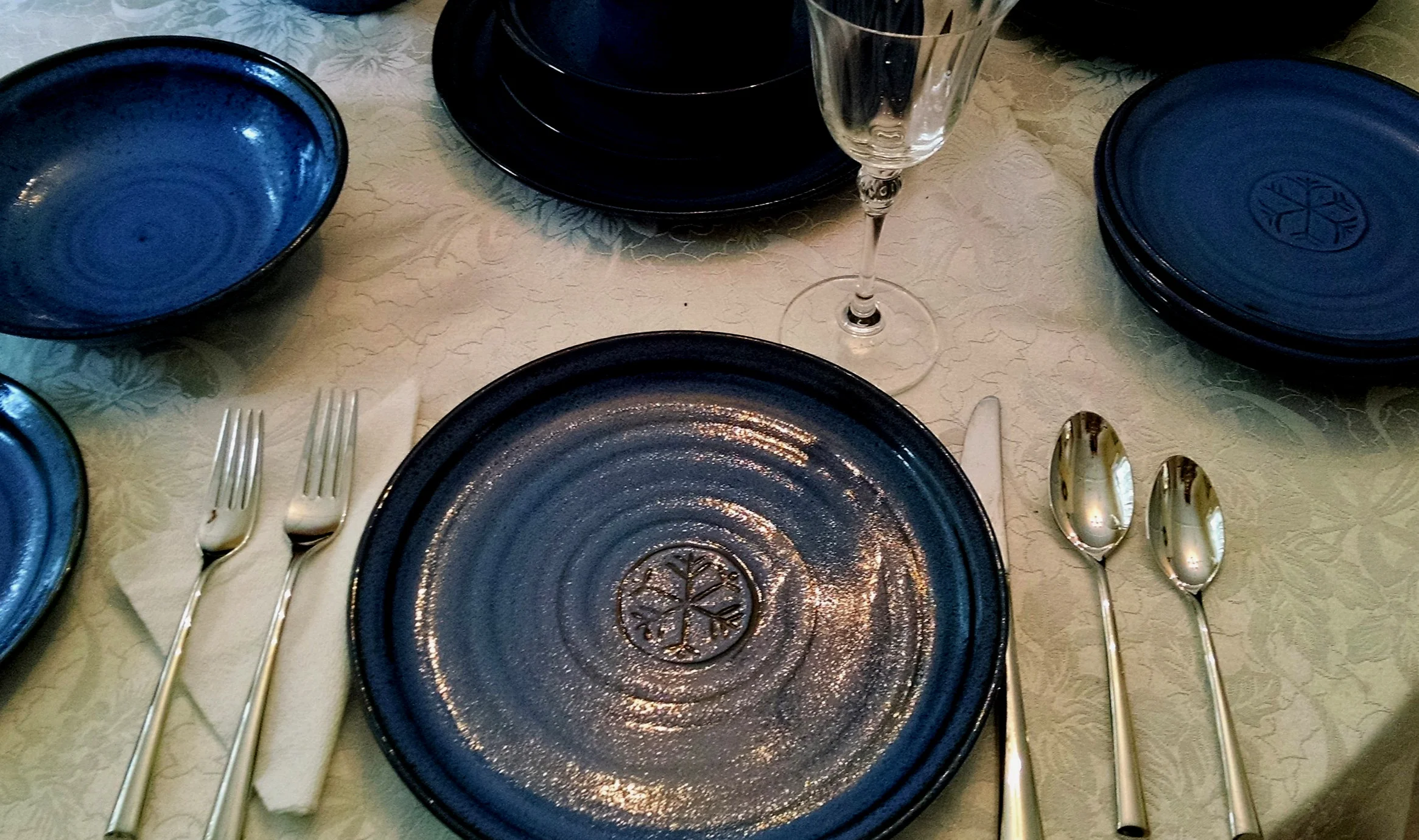 blue+dinner+set.jpg