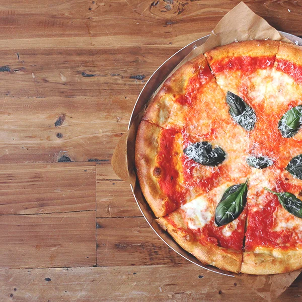 Fresh Mozz Za.jpg