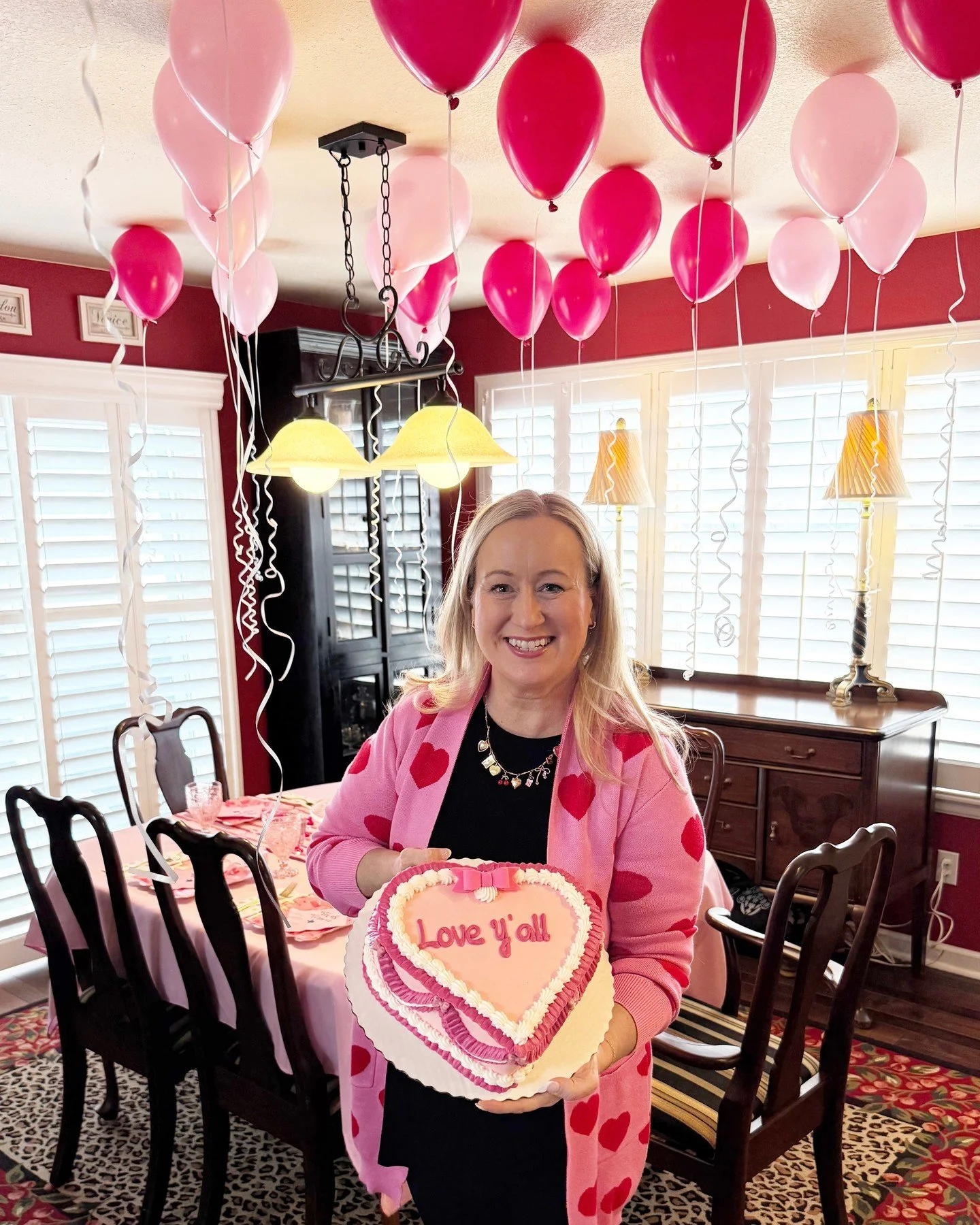 When mom says &ldquo;we have Valentine&rsquo;s at home&rdquo; 💘🎈 #valentinesinspo #valentinesathome