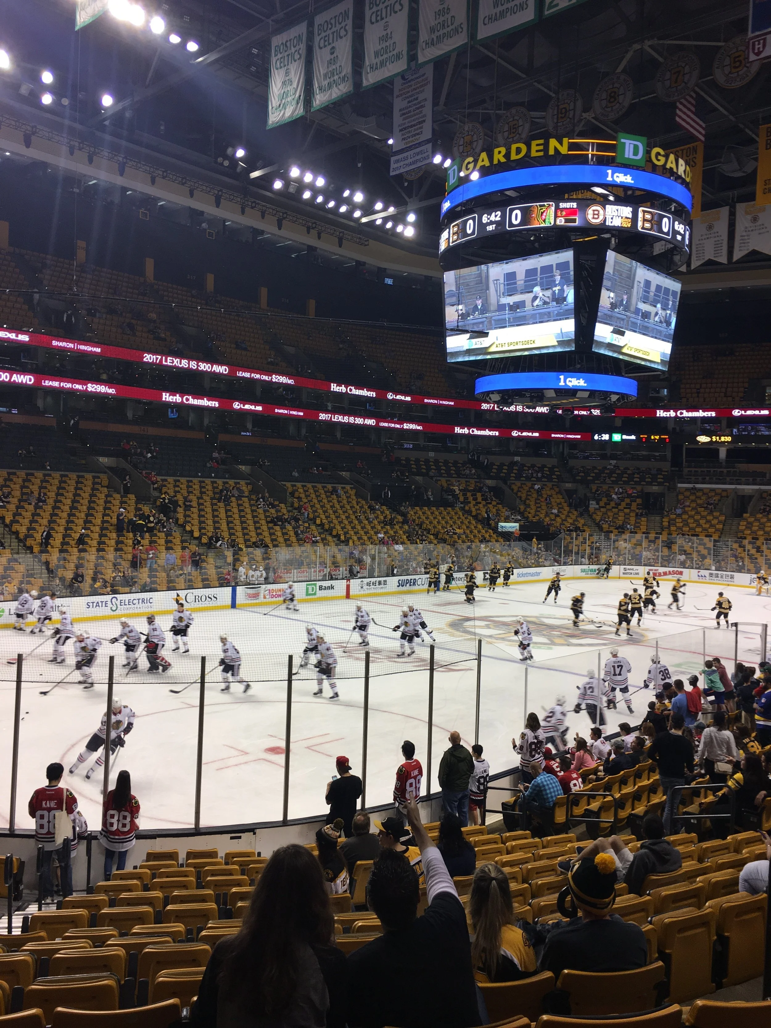 Bruins game! Apologies for the poor photo quality. Where's my iPhone X? ;) 
