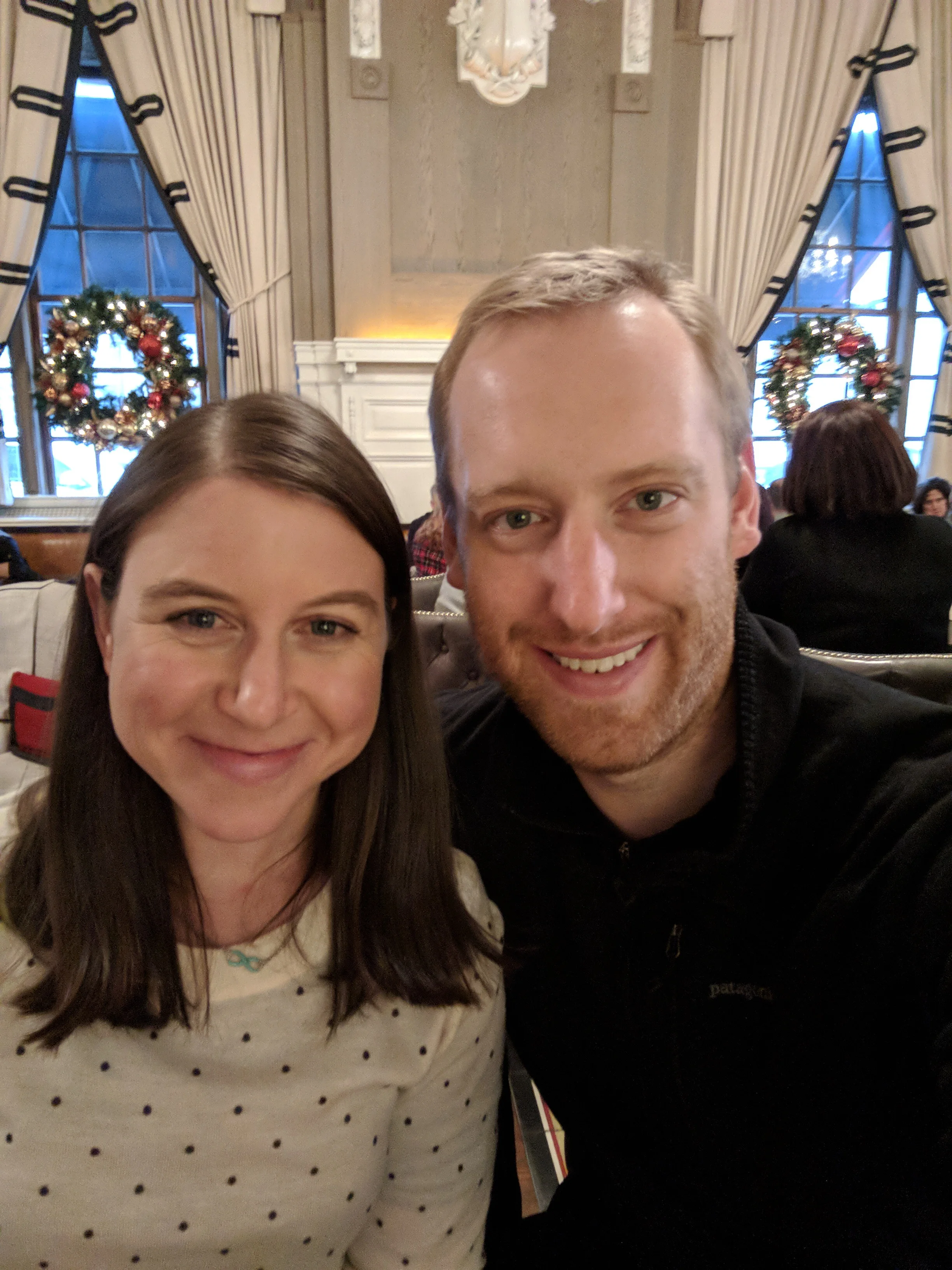 Taking selfies at The Oak Bar because it’s a longtime favorite. Happy holidays!&nbsp;